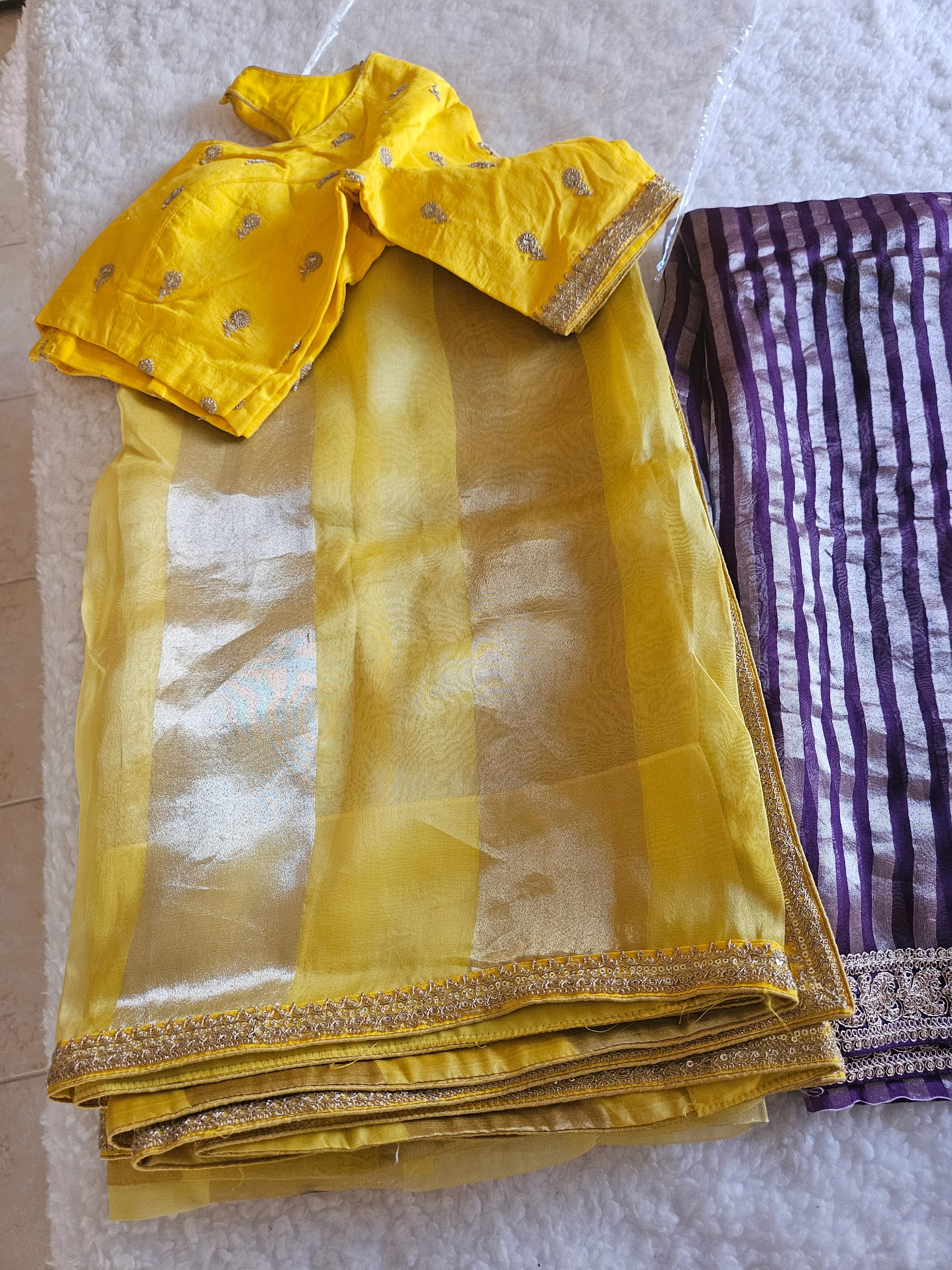 Pure Banarasi Tissue Silk Saree for Weddings & Festive Celebrations - Image 3