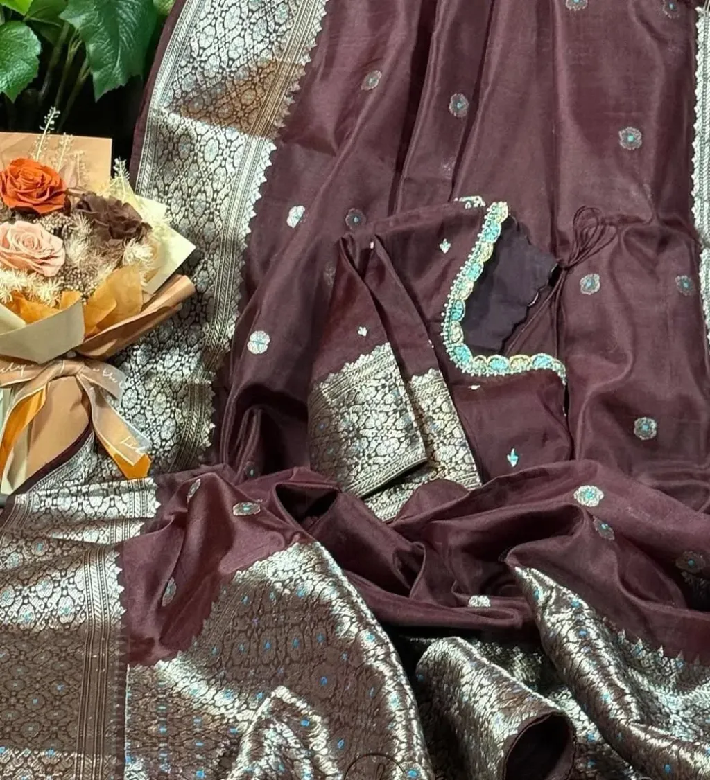 Exquisite Pure Chanderi Pattu Saree - Timeless Indian Elegance - product image