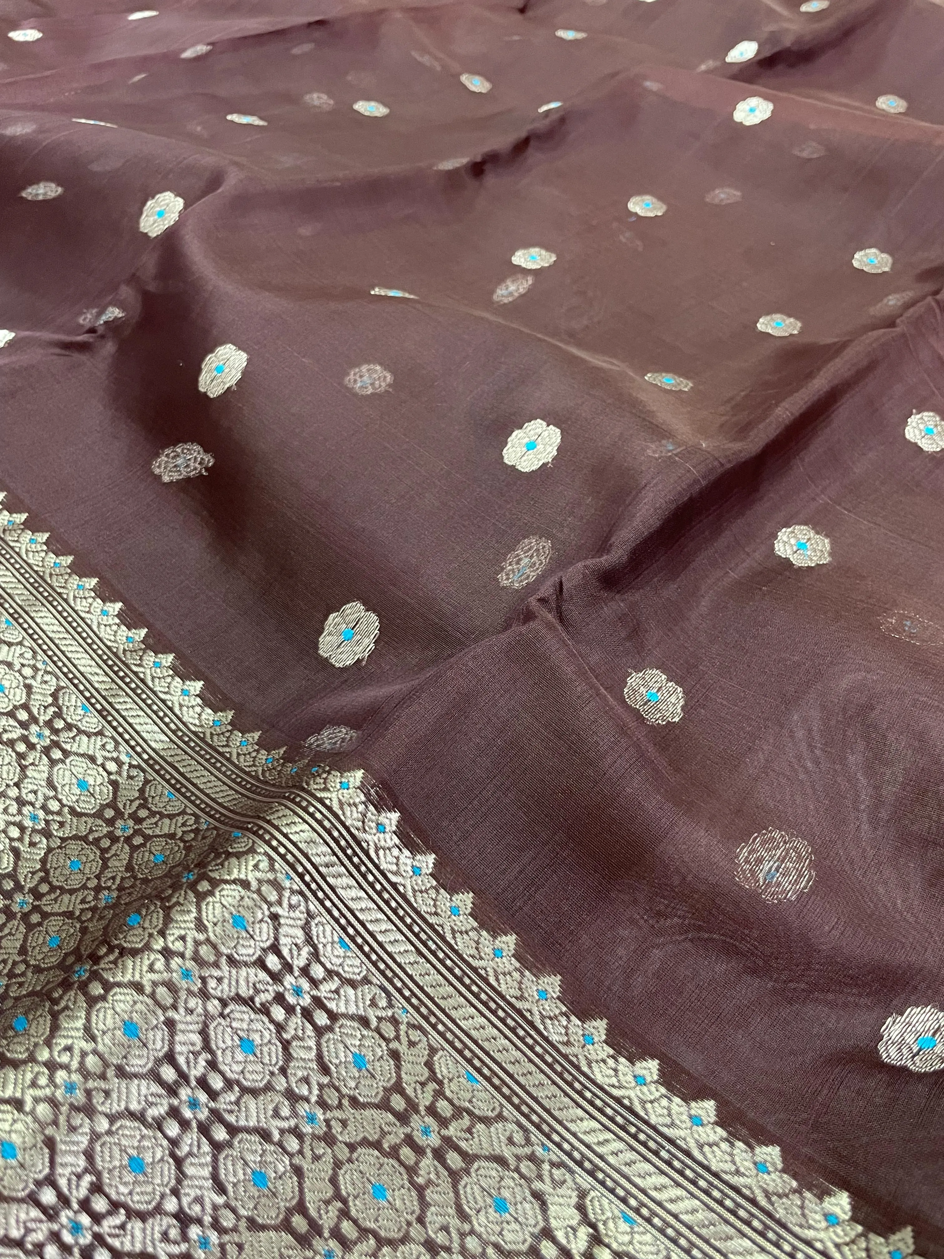 Luxurious Chanderi Silk Saree for Weddings & Celebrations - Image 4