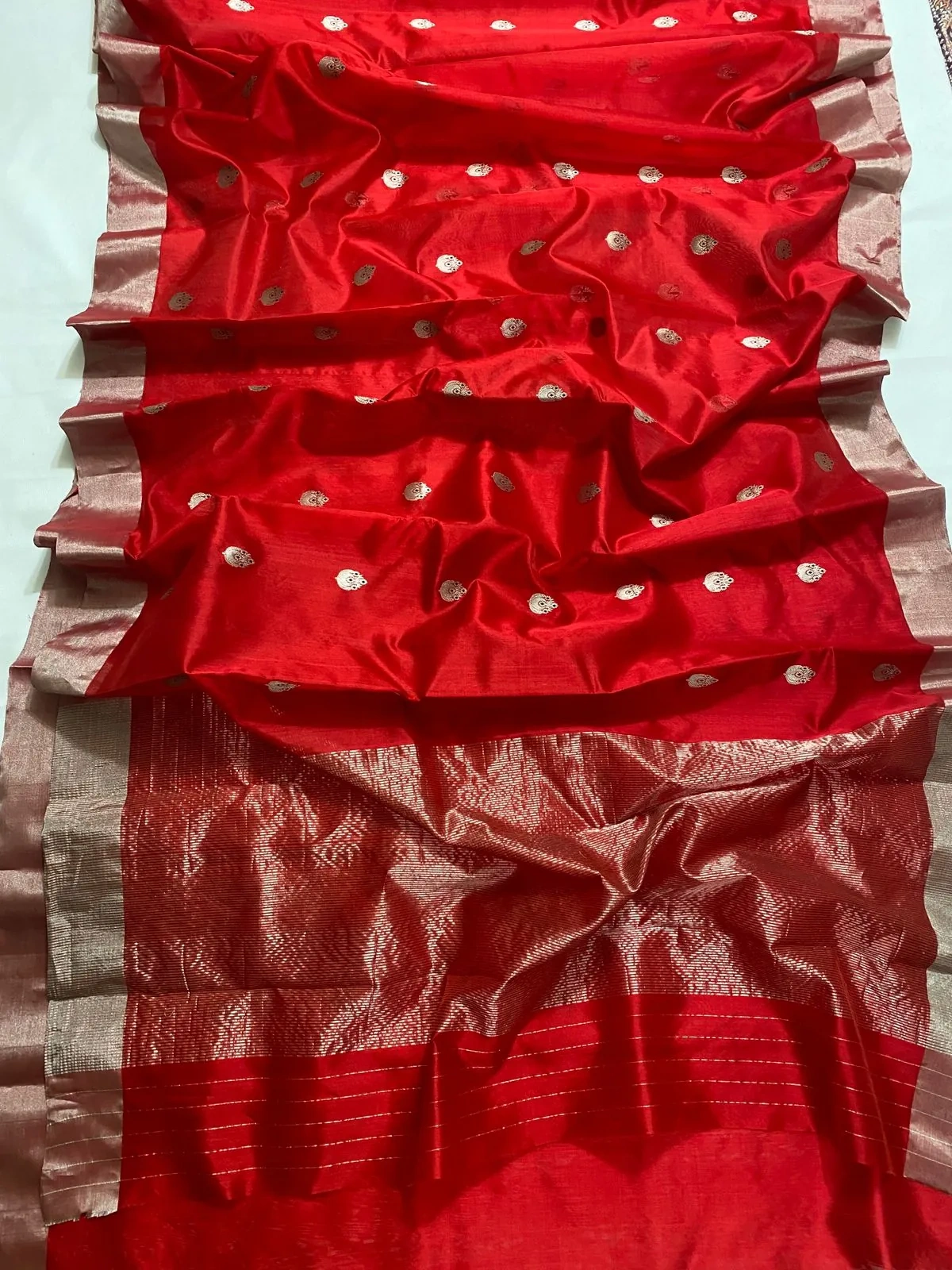 Handwoven Pure Chanderi Silk Saree - Luxury Wedding & Festive Wear - Image 2