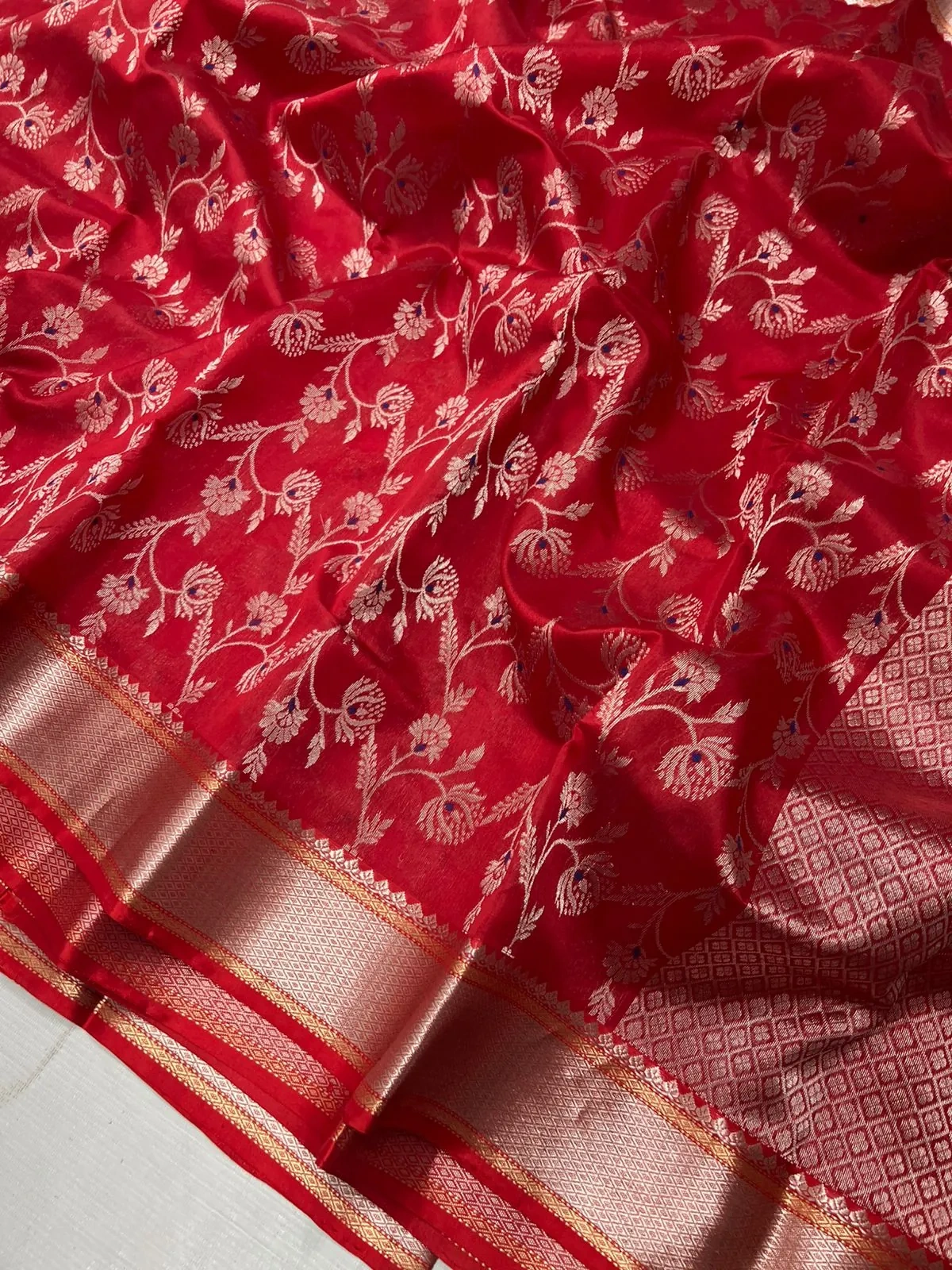 Pure Chanderi Silk Saree with Zari Embroidery - Luxury Indian Attire - Image 5