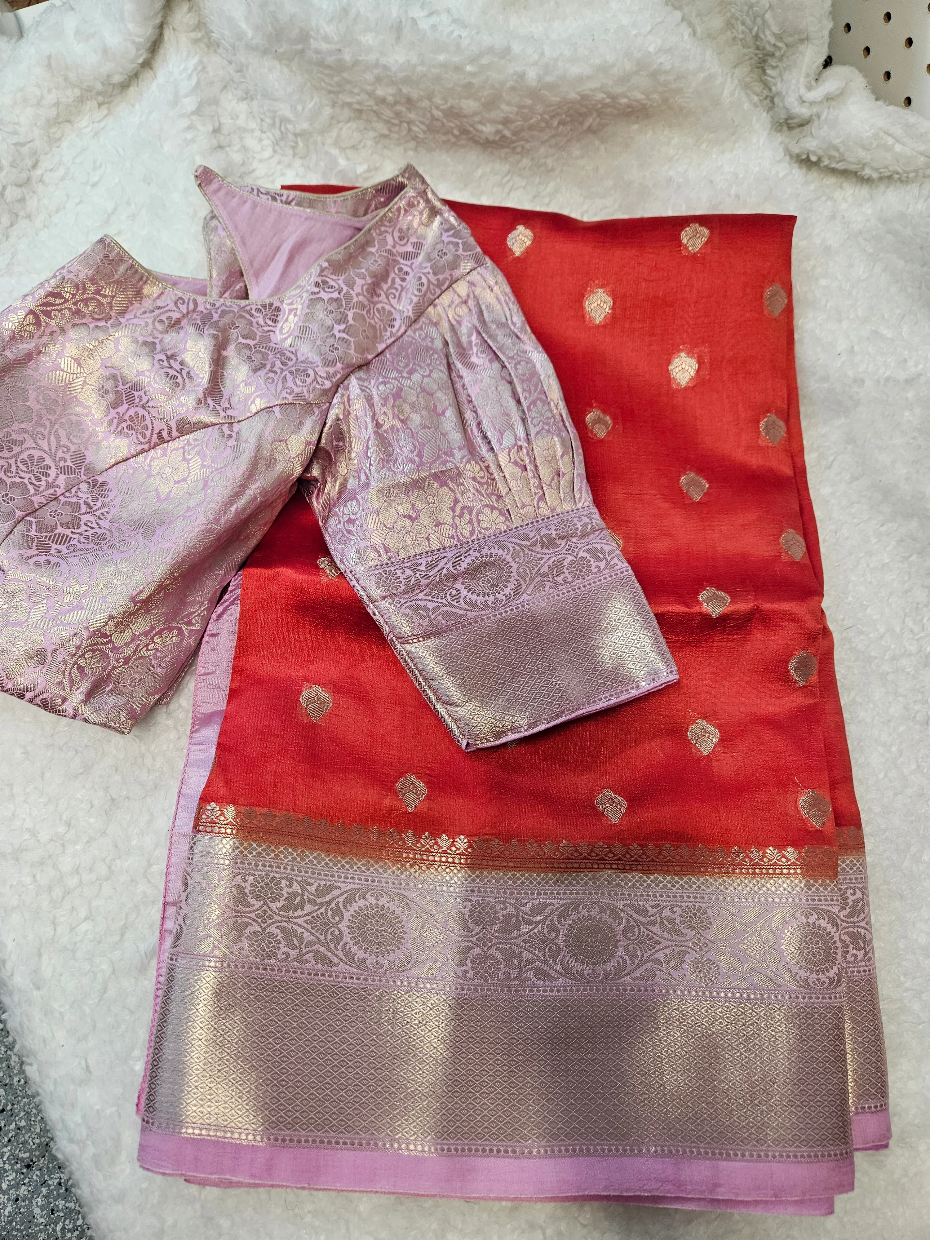 Handwoven Pure Raw Mango Silk Saree - Luxurious Indian Heritage Wear - Image 2