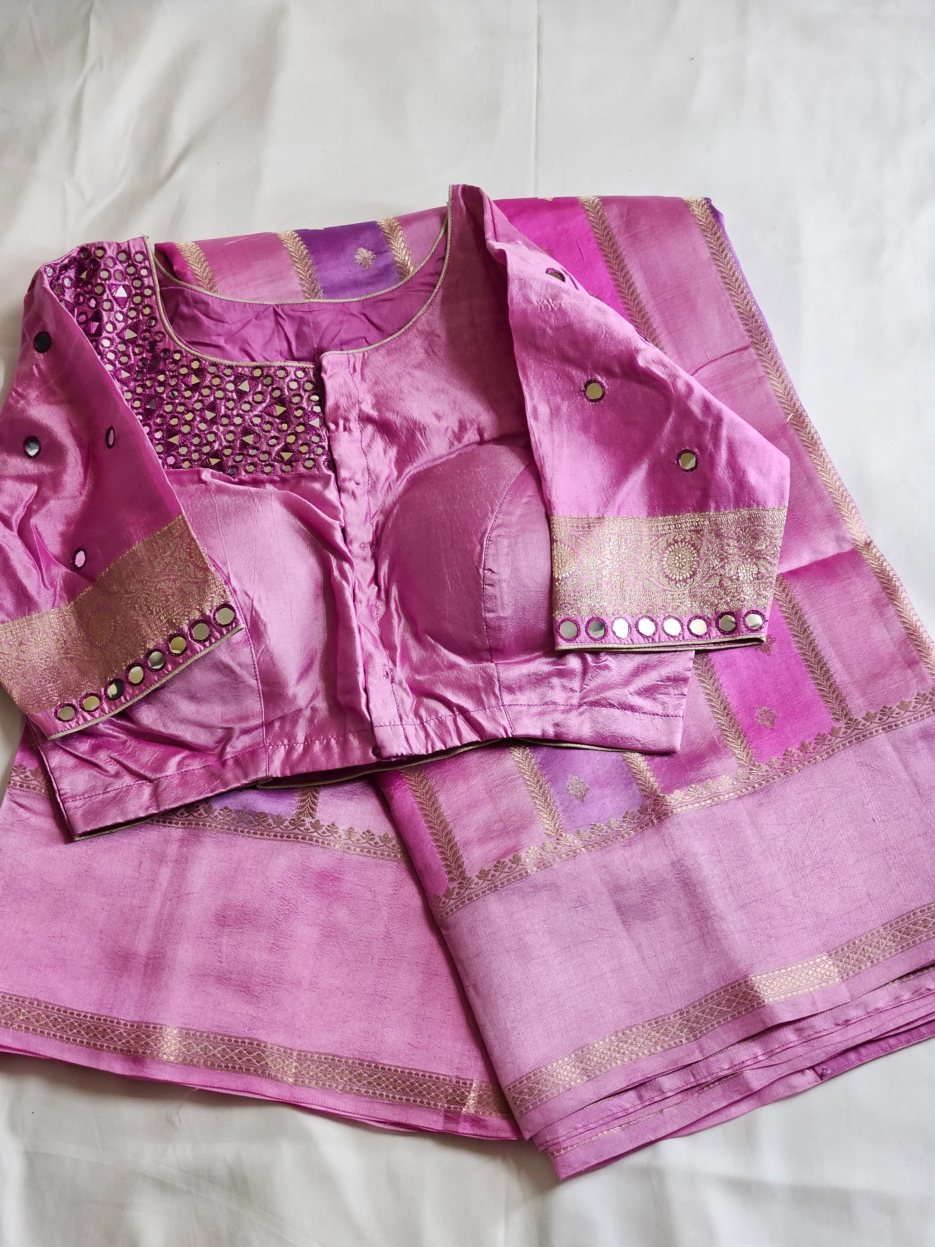 Luxurious Raw Mango Silk Saree - Traditional Indian Elegance - Image 2