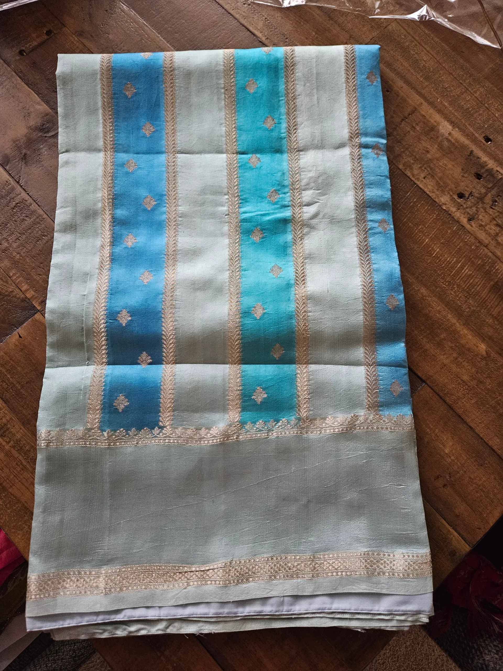 Luxurious Pure Raw Mango Silk Saree - Timeless Elegance for Every Occasion - product image