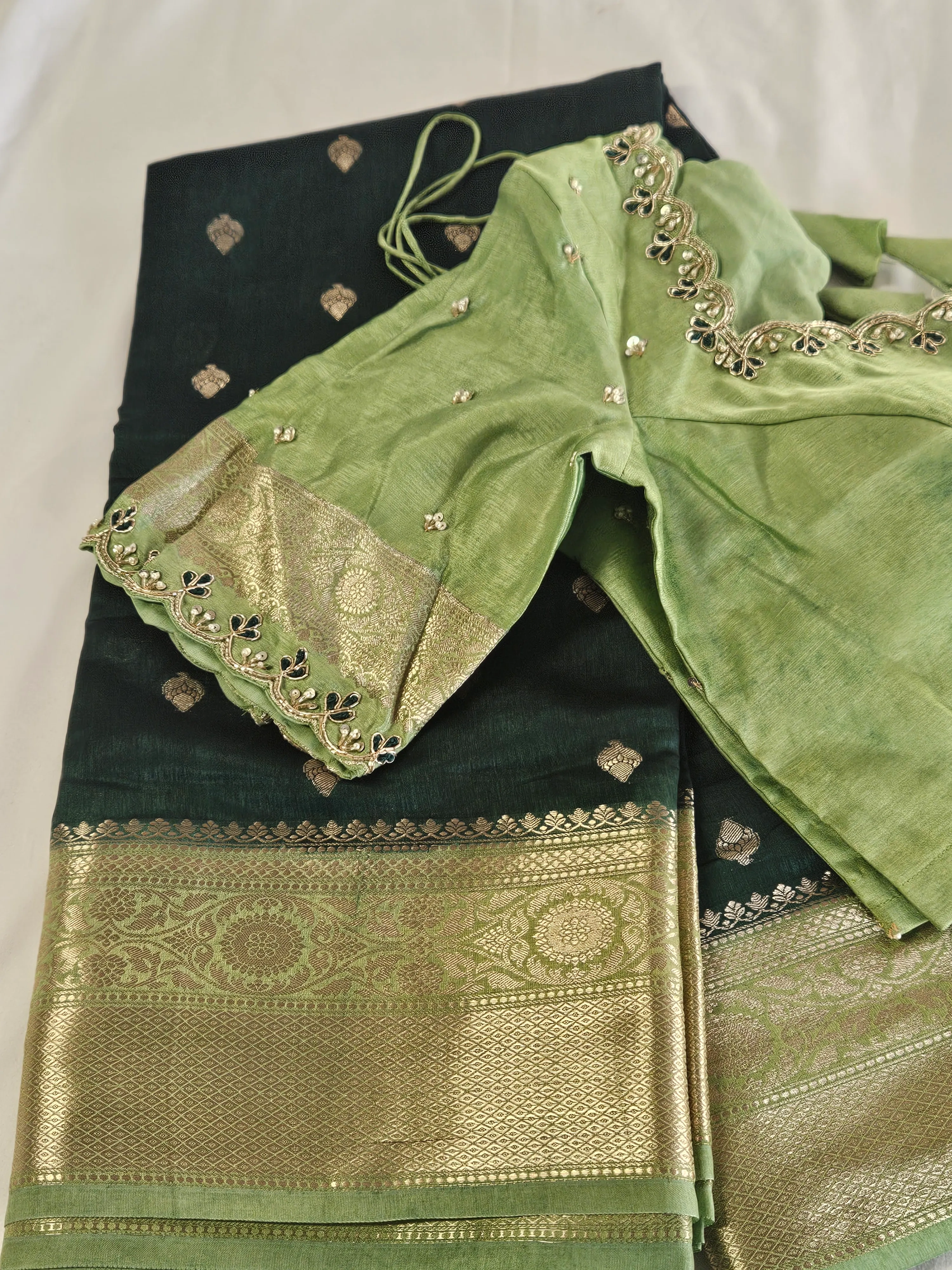 Pure Raw Mango Silk Saree - Handwoven Wedding Luxury - Image 2