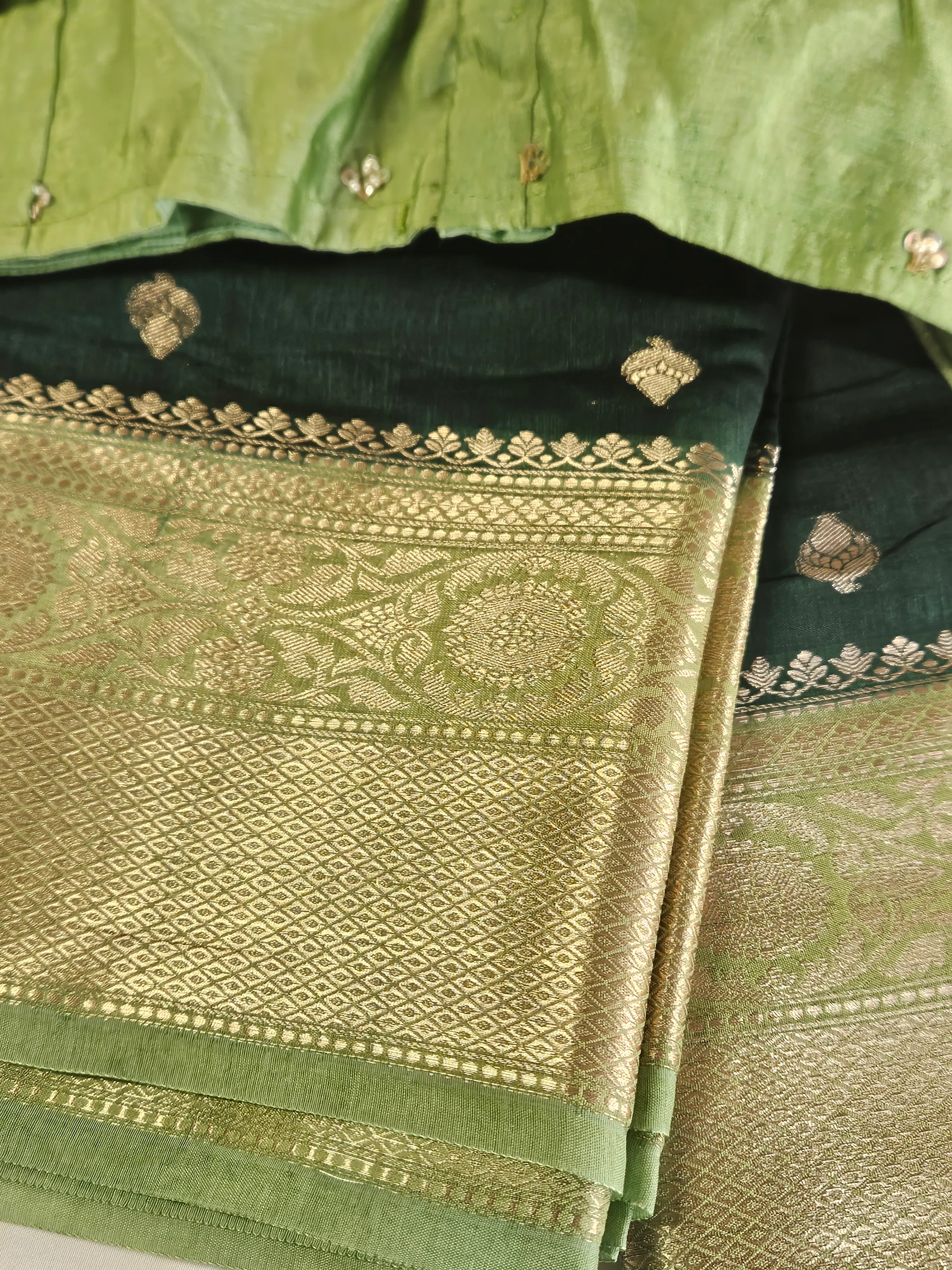Pure Raw Mango Silk Saree - Handwoven Wedding Luxury - Image 5