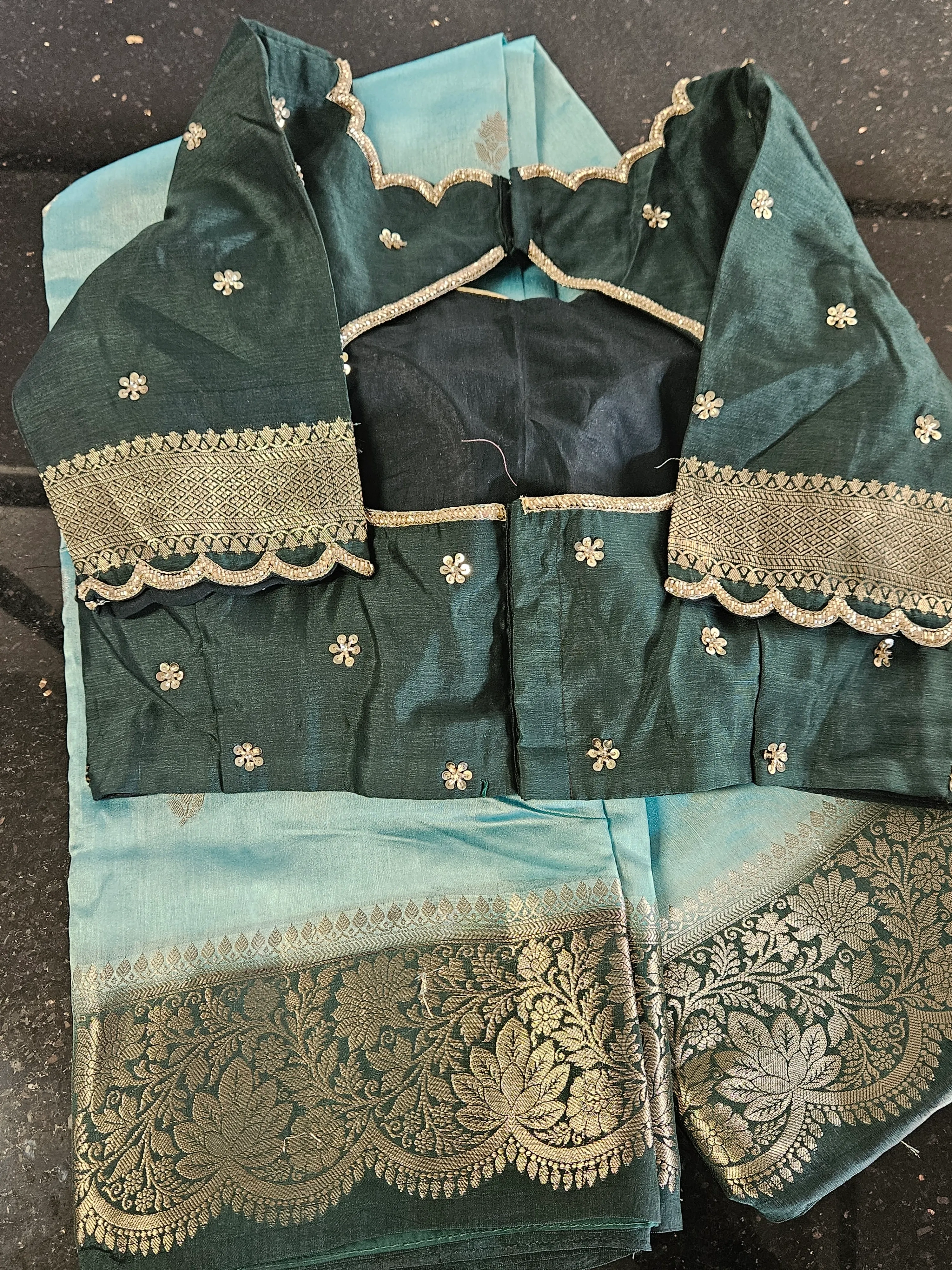Luxurious Pure Raw Mango Silk Saree - Handwoven Indian Elegance - Image 3