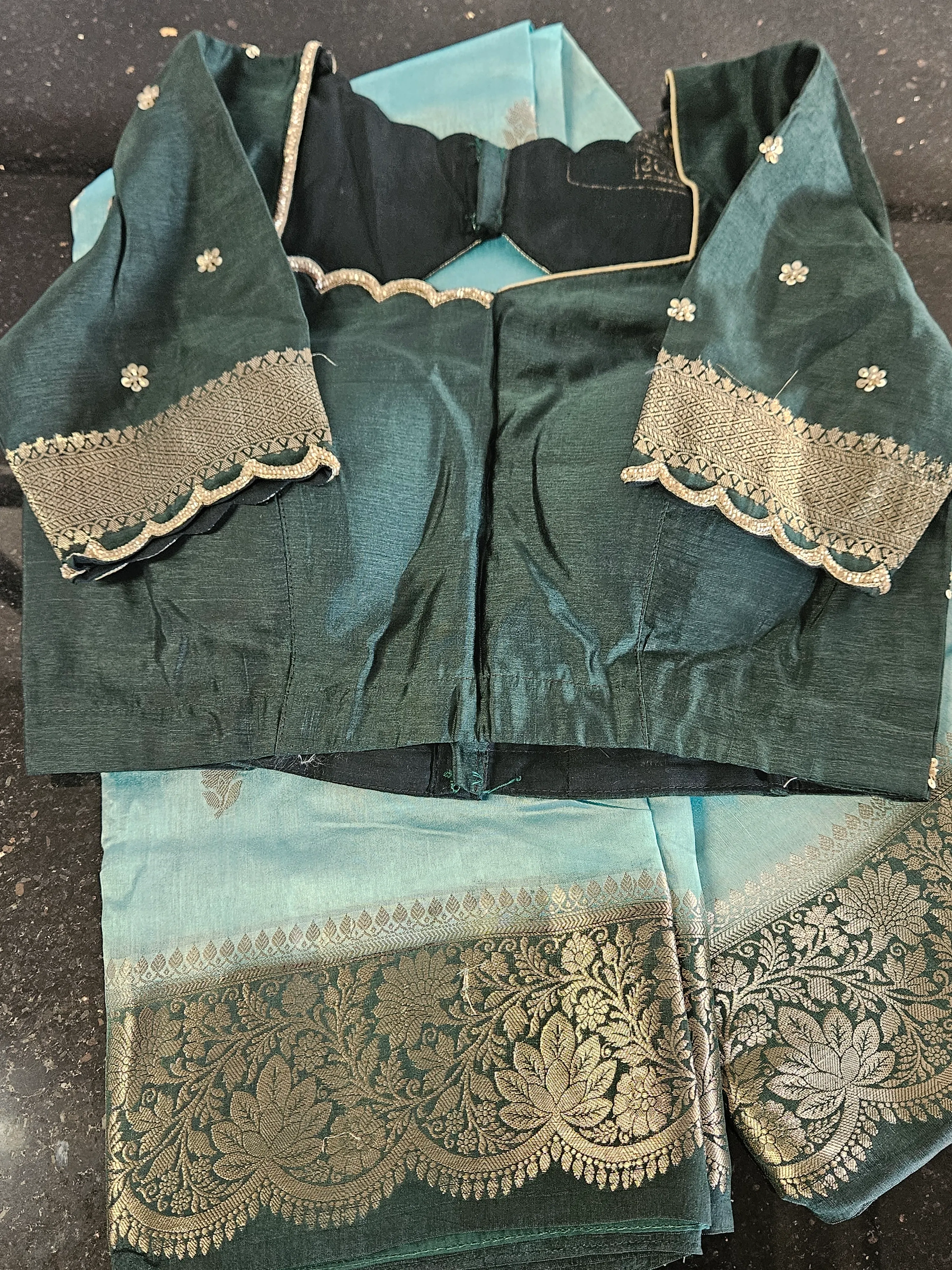 Luxurious Pure Raw Mango Silk Saree - Handwoven Indian Elegance - Image 4