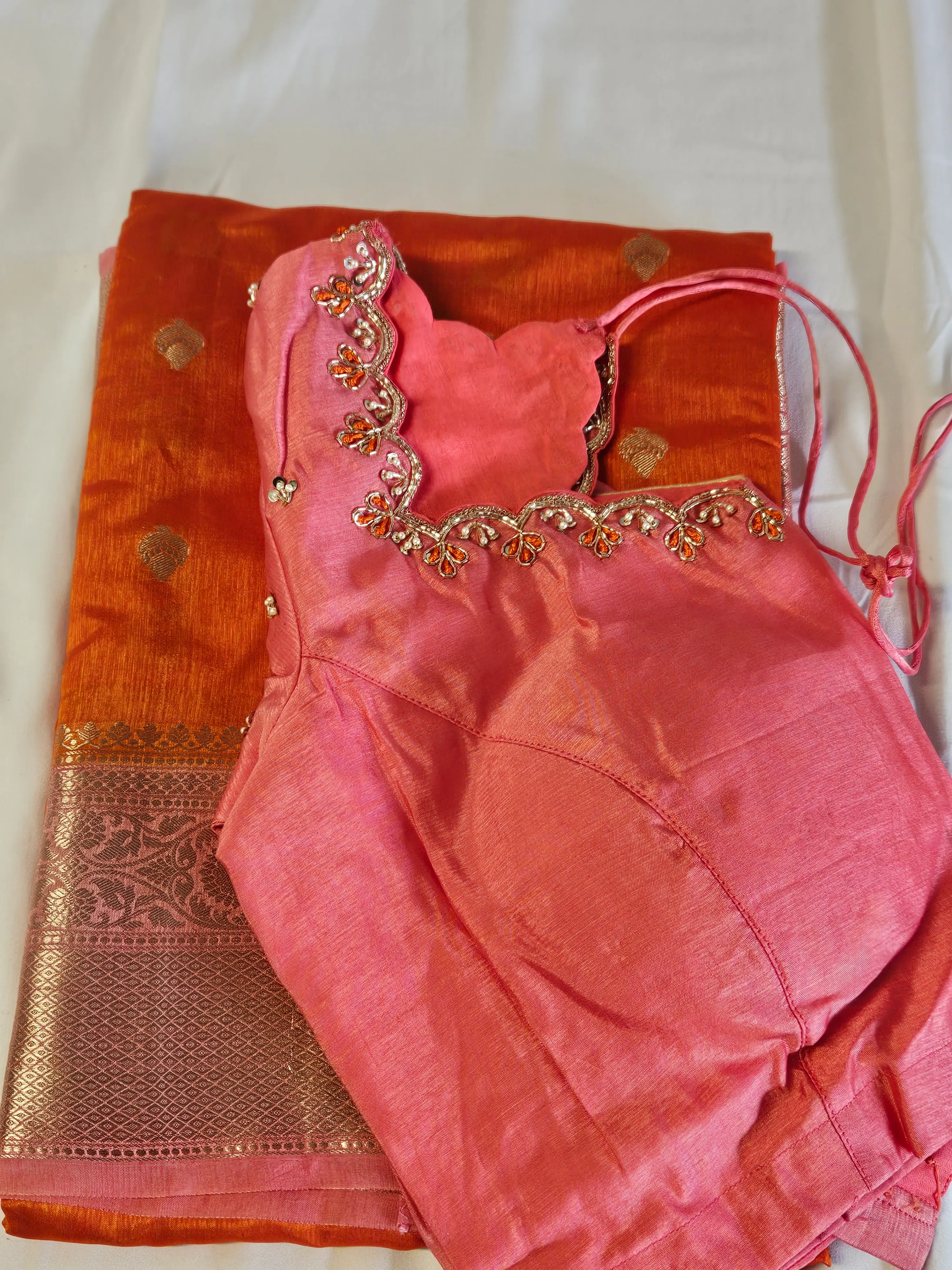 Exquisite Raw Mango Silk Saree - Heritage Elegance - Image 4