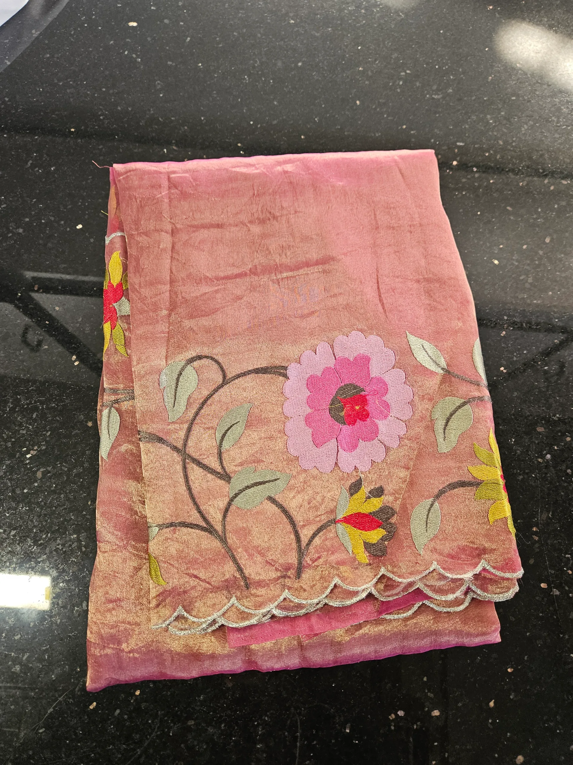 Exquisite Pure Banarasi Tissue Saree with Lustrous Finish - product image