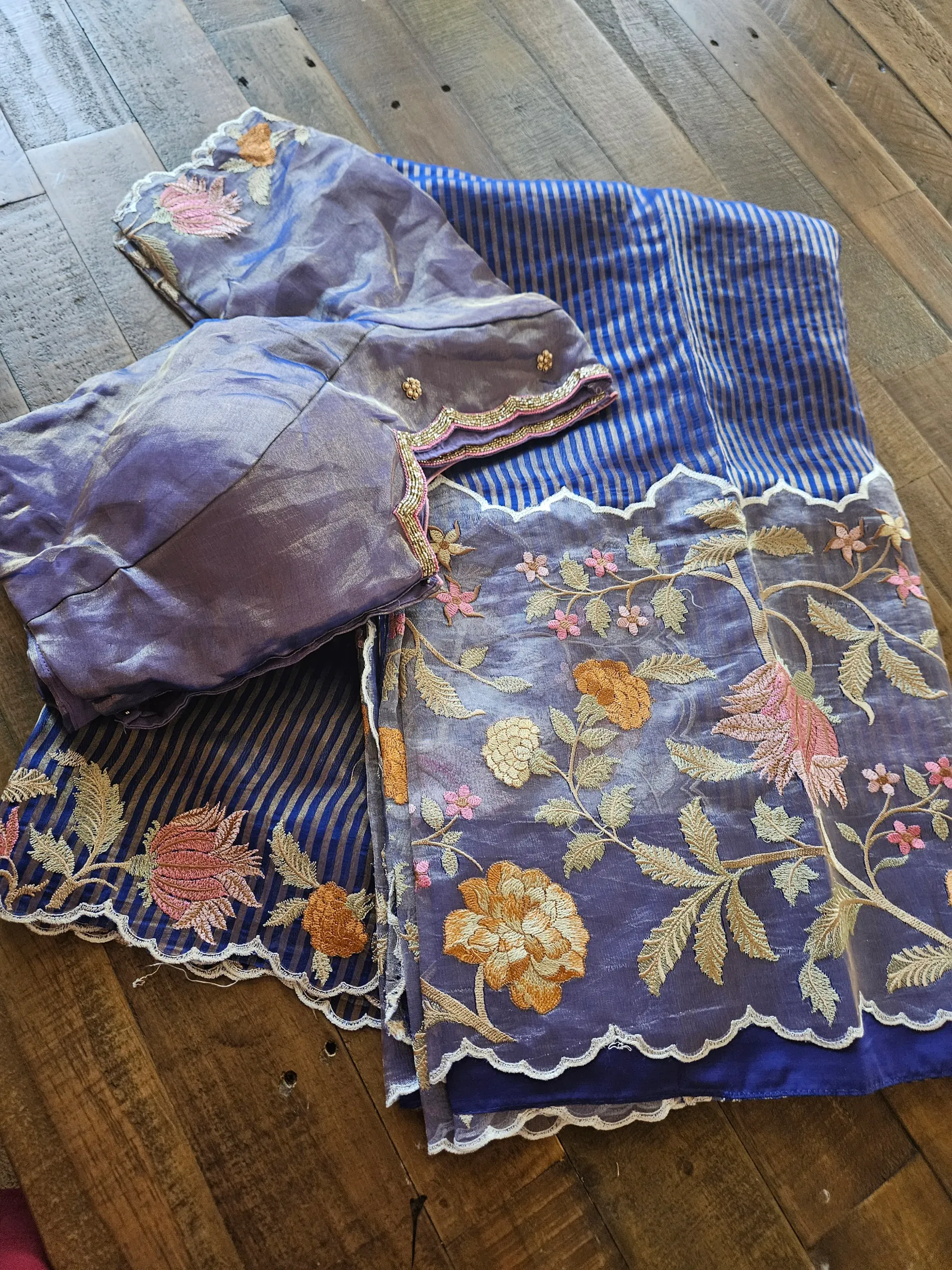 Exquisite Pure Banarasi Kora Tissue Saree for Weddings & Celebrations - product image