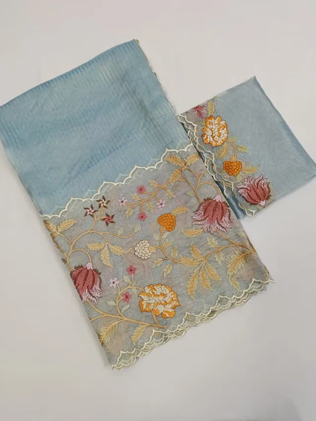 Exquisite Pure Banarasi Kora Tissue Saree with Lustrous Elegance - product image