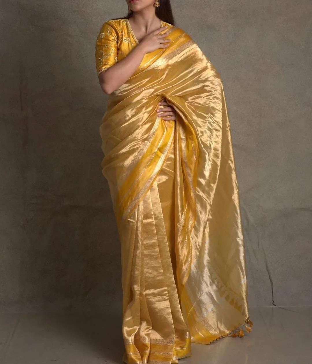 Luxurious Handwoven Pure Banarasi Tissue Saree with Zari Detailing - ethnic Indian fashion from Swathi Design