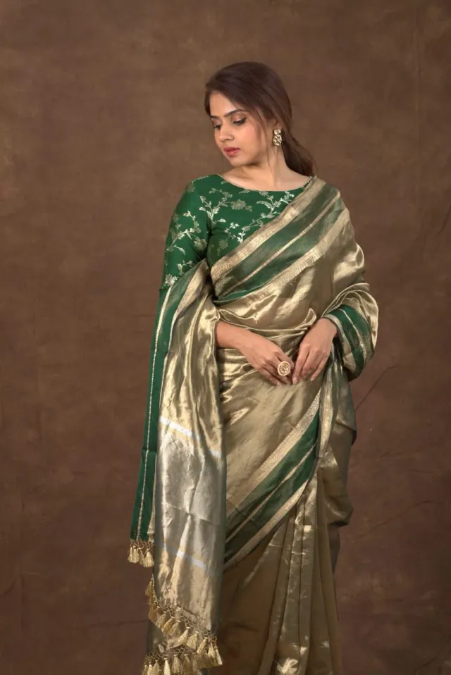 Luxurious Pure Banarasi Tissue Saree with Intricate Zari Detailing - product image