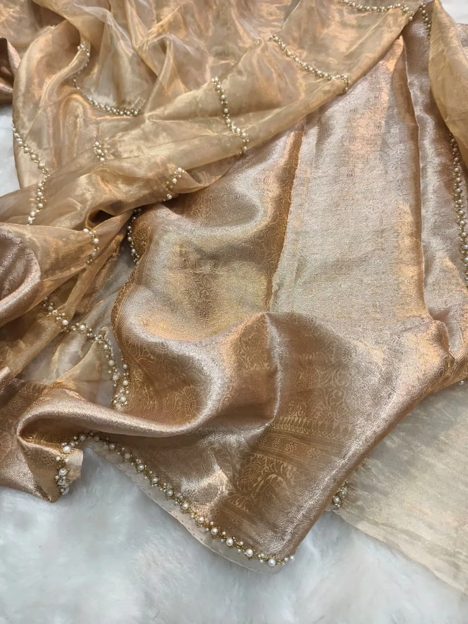 Handwoven Banarasi Kora Tissue Wedding Saree with Zari Motifs - Image 2