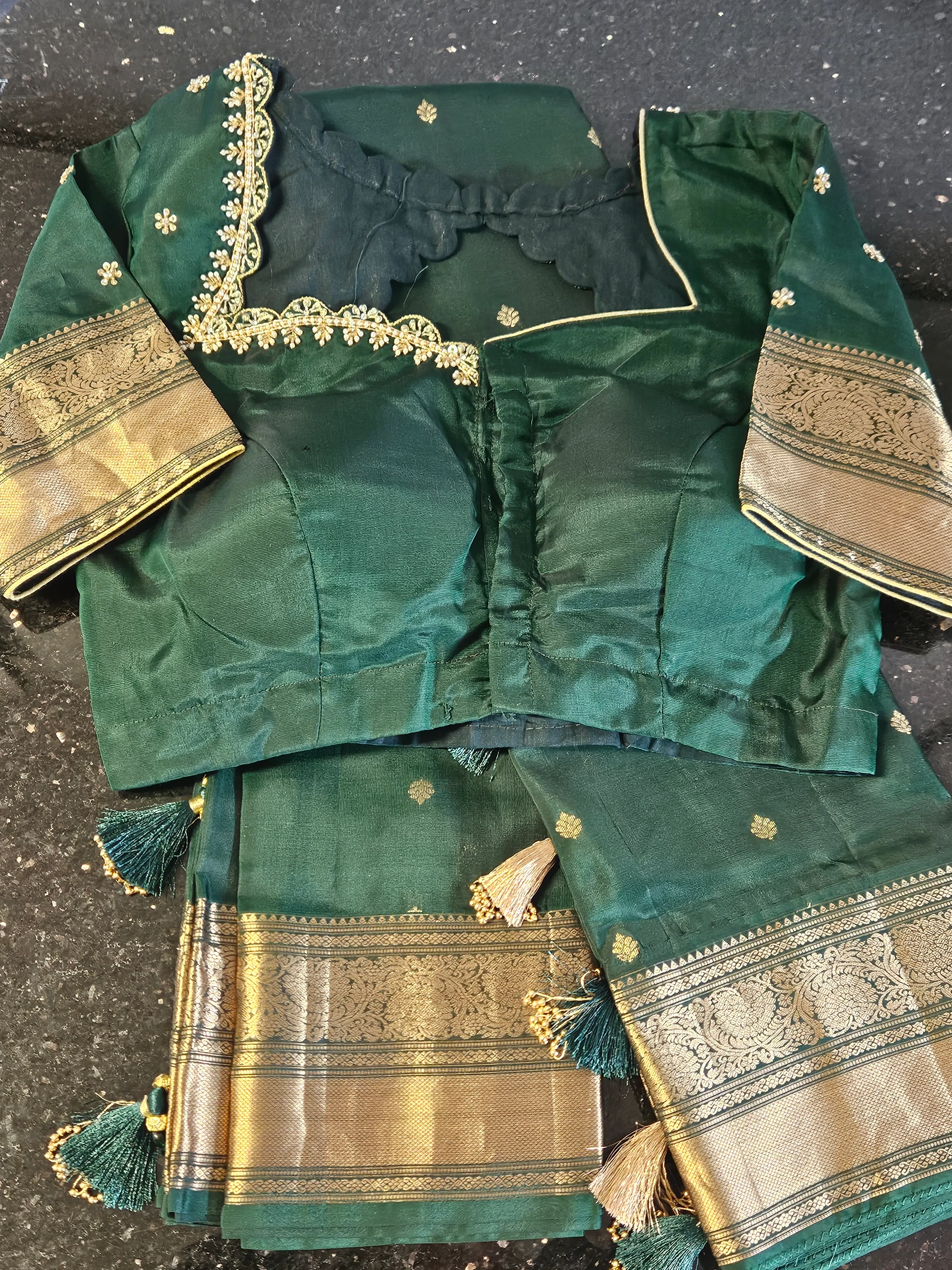 Regal Handwoven Kanchipuram Silk Saree for Weddings & Festive Elegance - Image 3