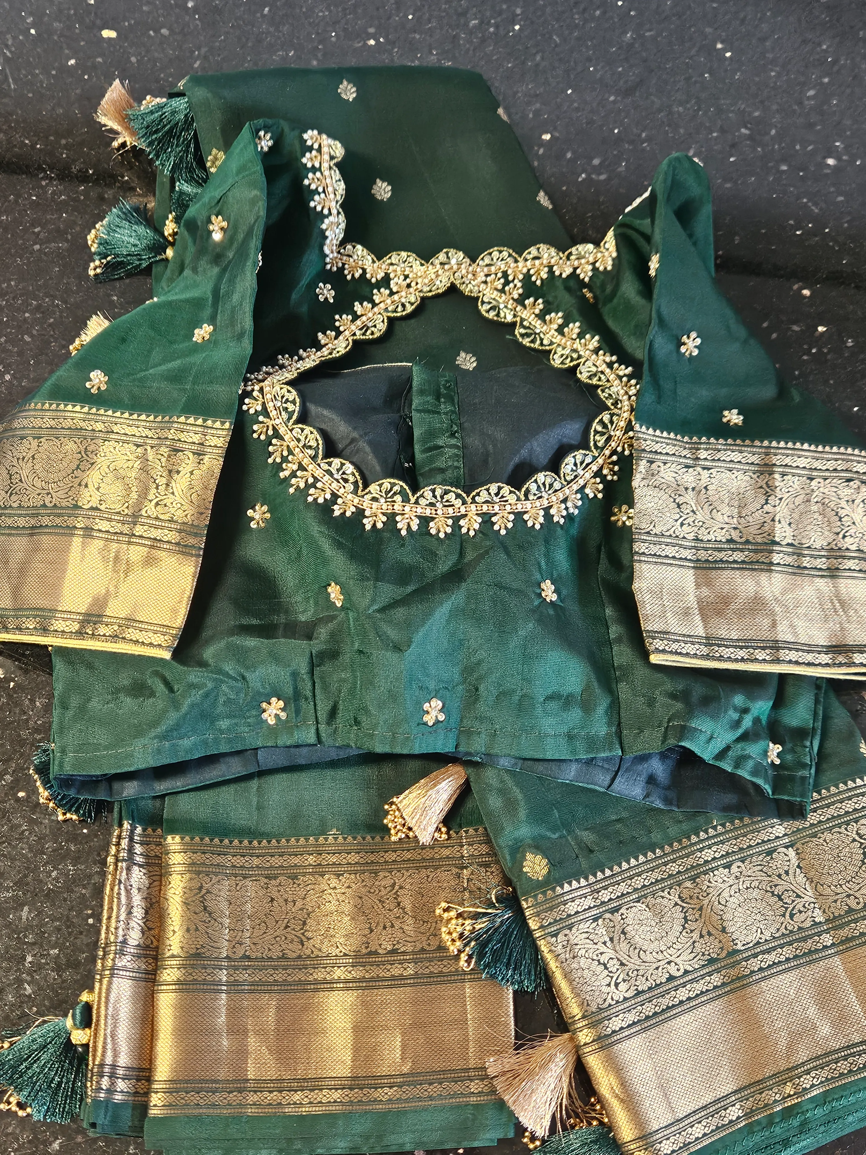 Regal Handwoven Kanchipuram Silk Saree for Weddings & Festive Elegance - Image 4