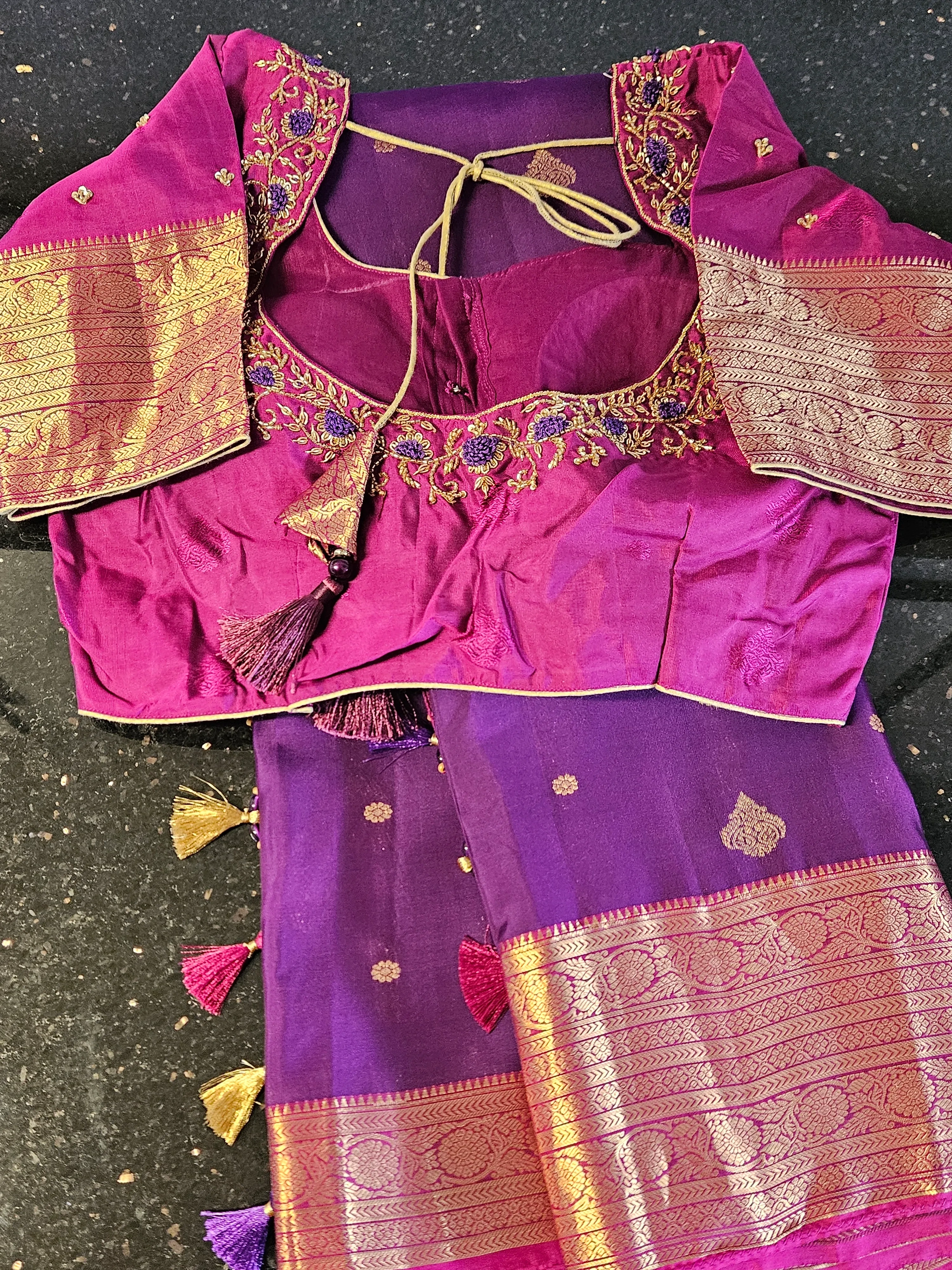 Pure Kanchipuram Silk Saree with Gold Zari for Weddings - Image 3