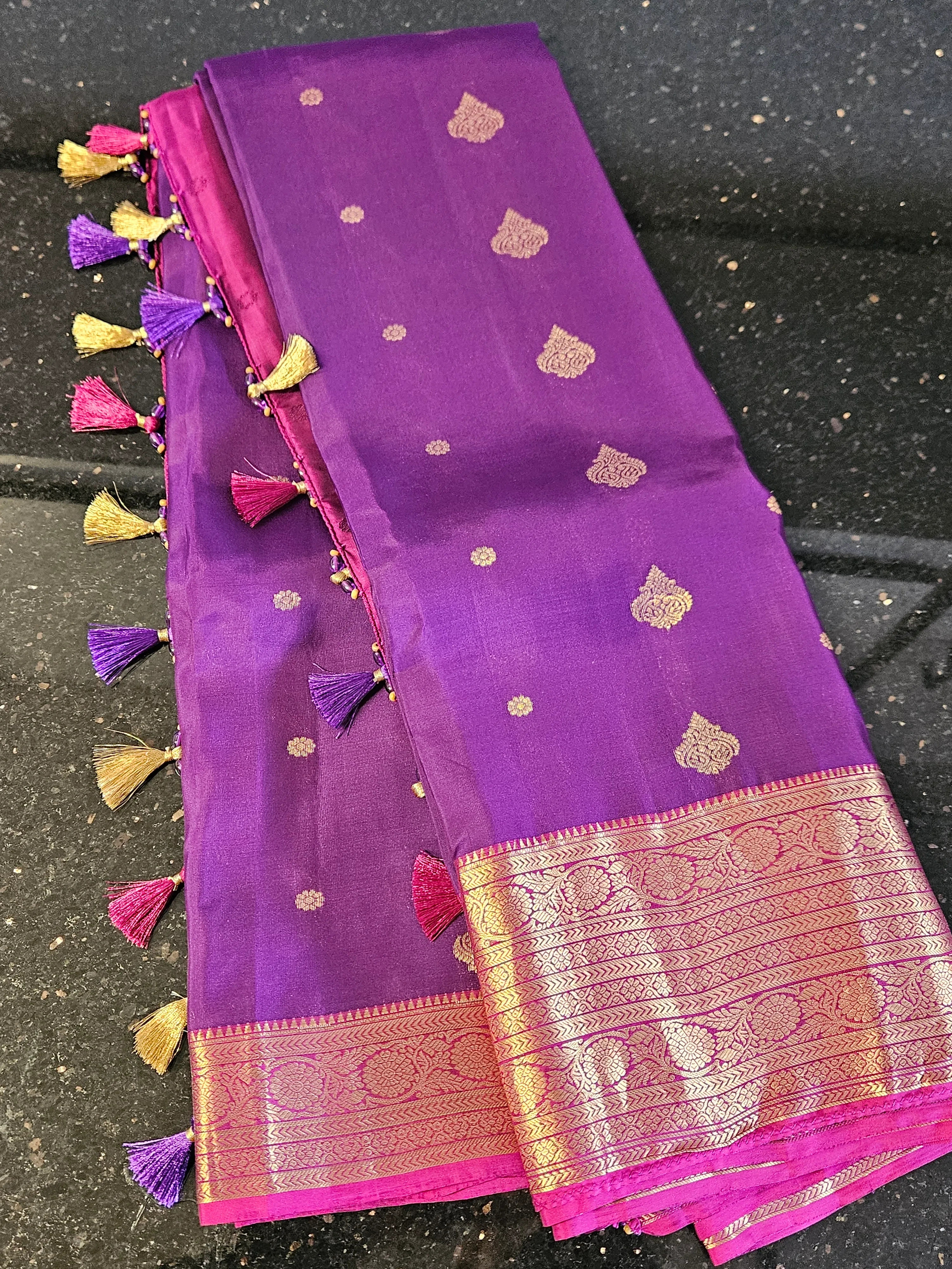 Pure Kanchipuram Silk Saree with Gold Zari for Weddings - Image 4
