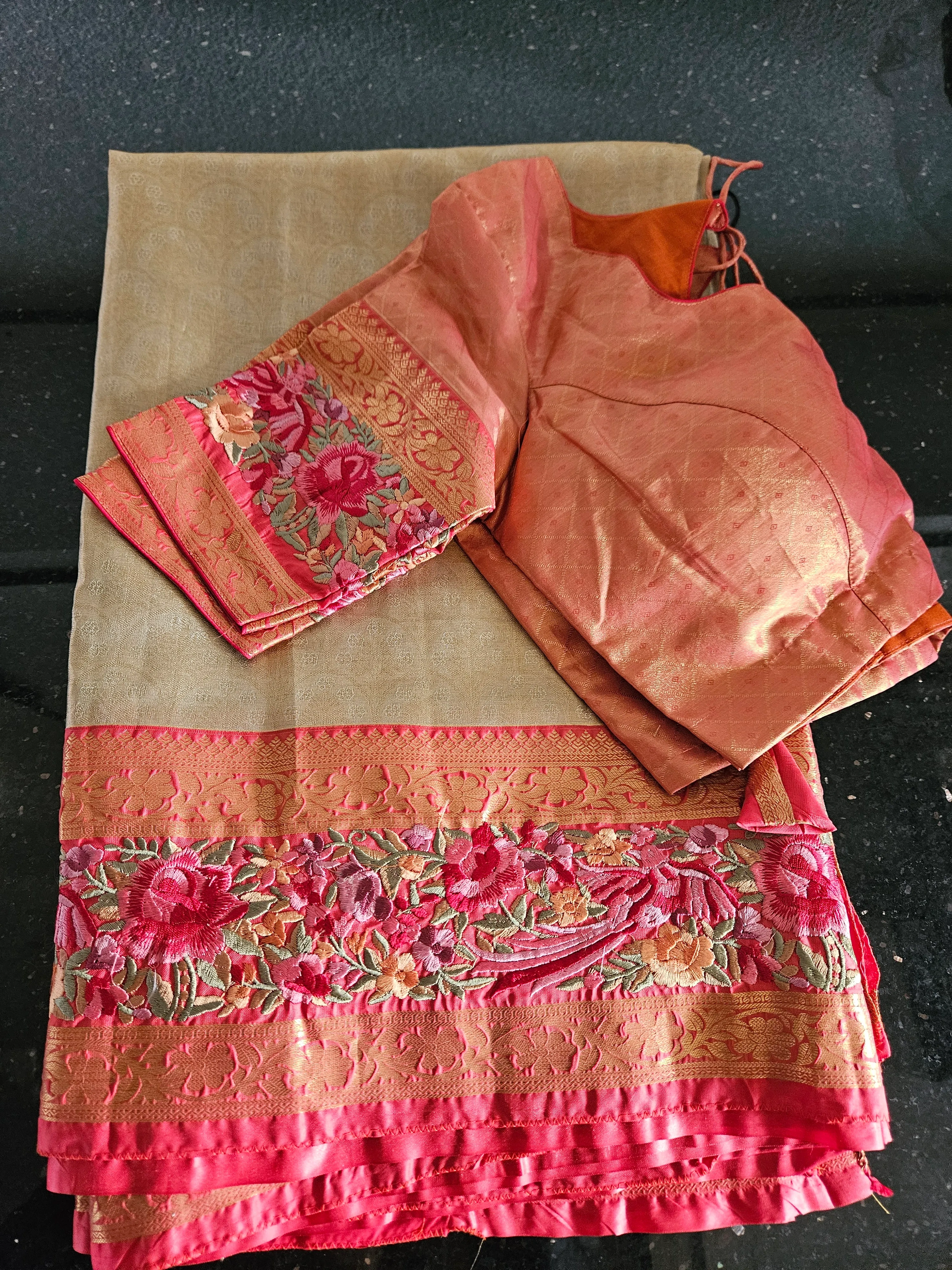 Pure Kanchipuram Silk Saree with Golden Zari - Wedding & Festive Wear - Image 2