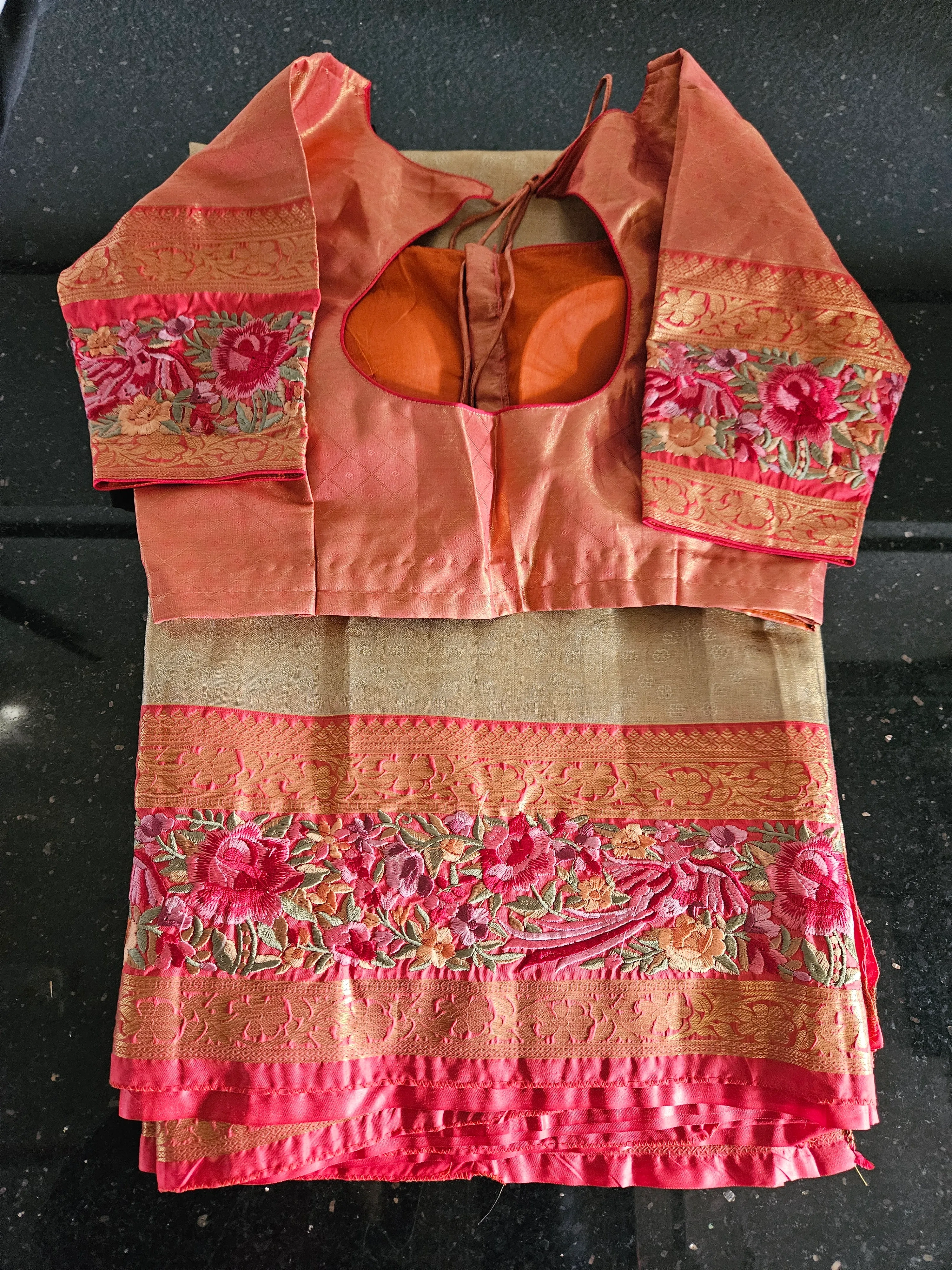 Pure Kanchipuram Silk Saree with Golden Zari - Wedding & Festive Wear - Image 3