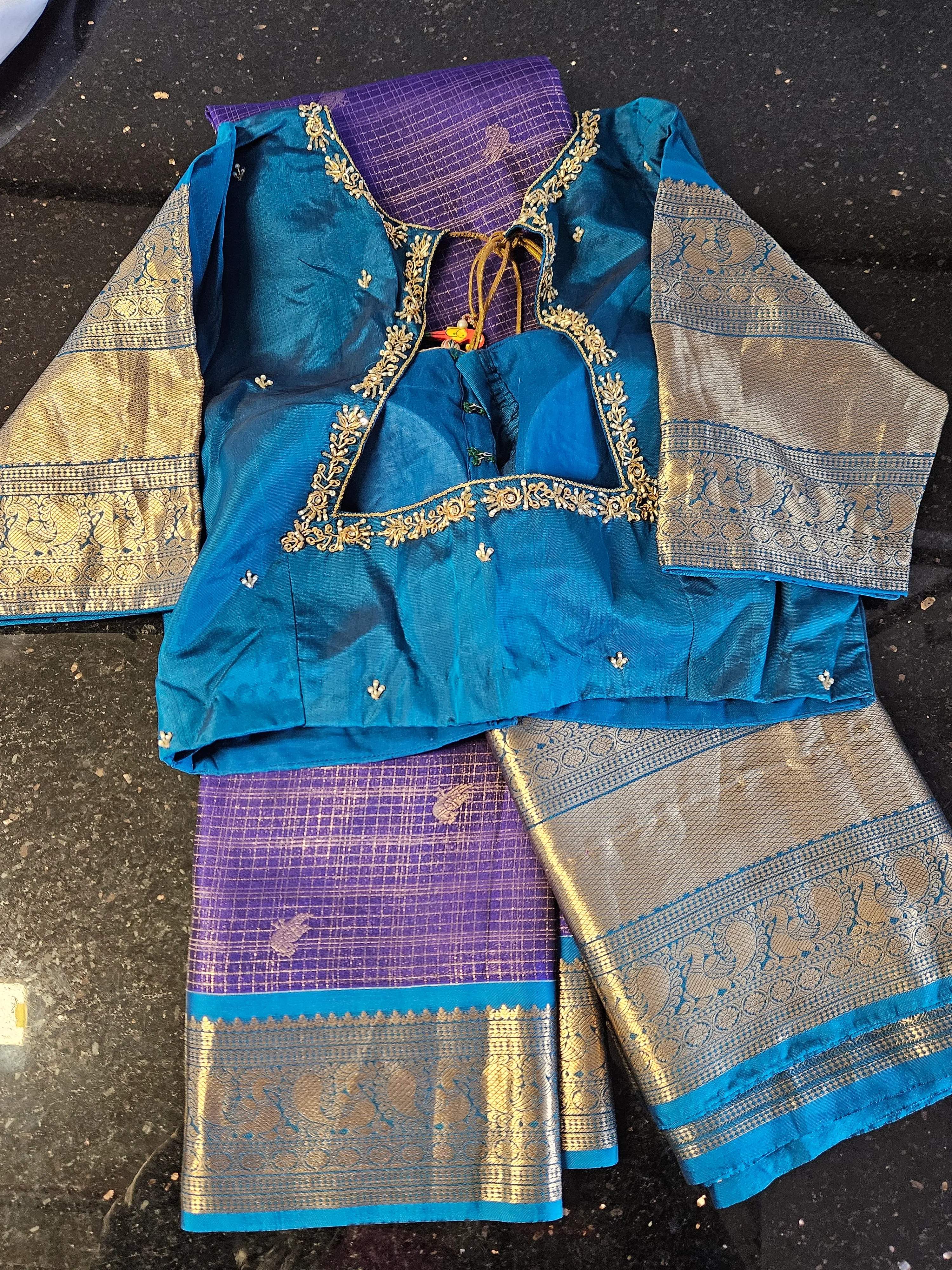 Pure Kanchipuram Silk Wedding Saree with Golden Zari - Image 3