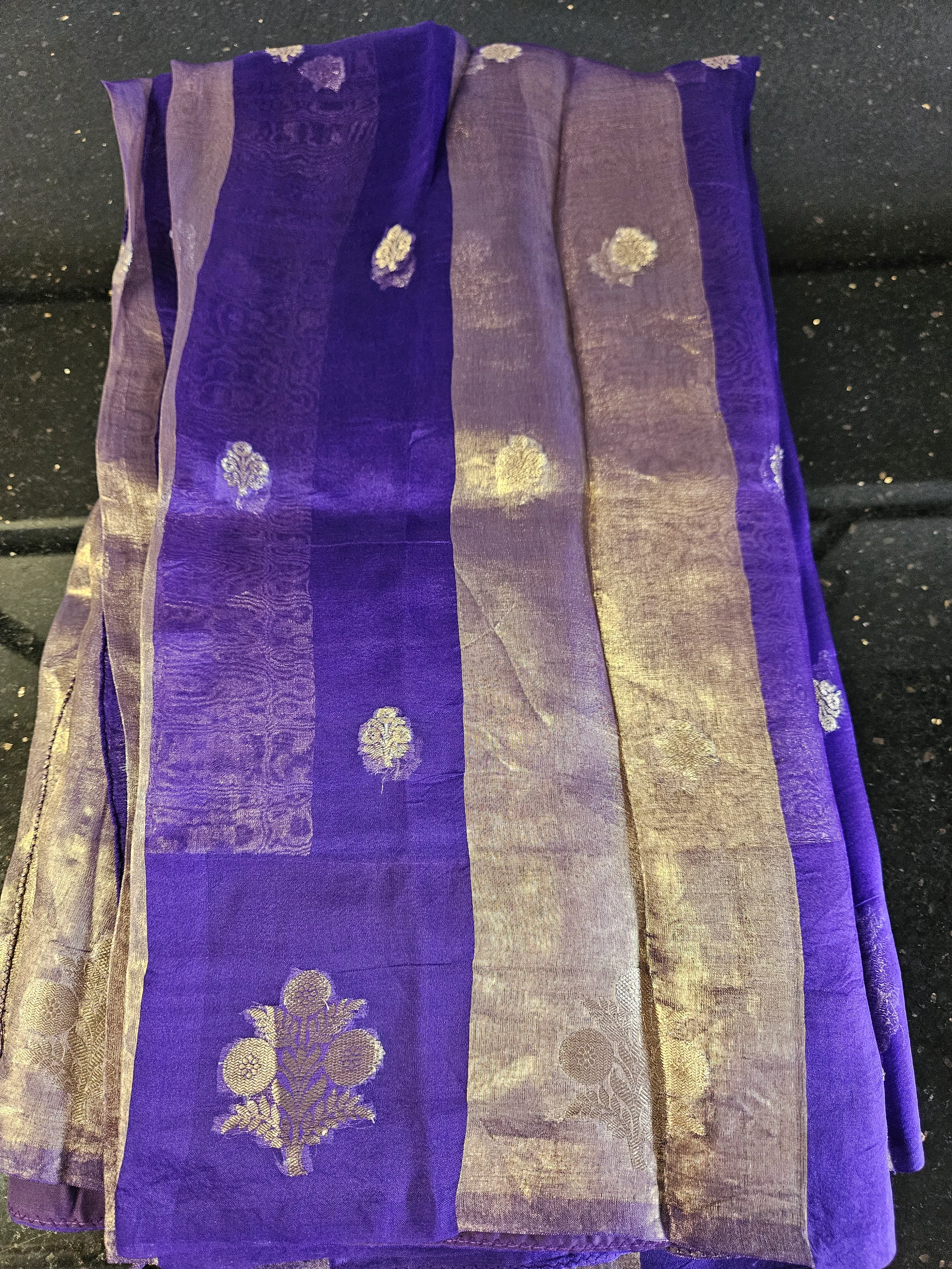 Luxurious Banarasi Silk Saree with Zari for Weddings - ethnic Indian fashion from Swathi Design