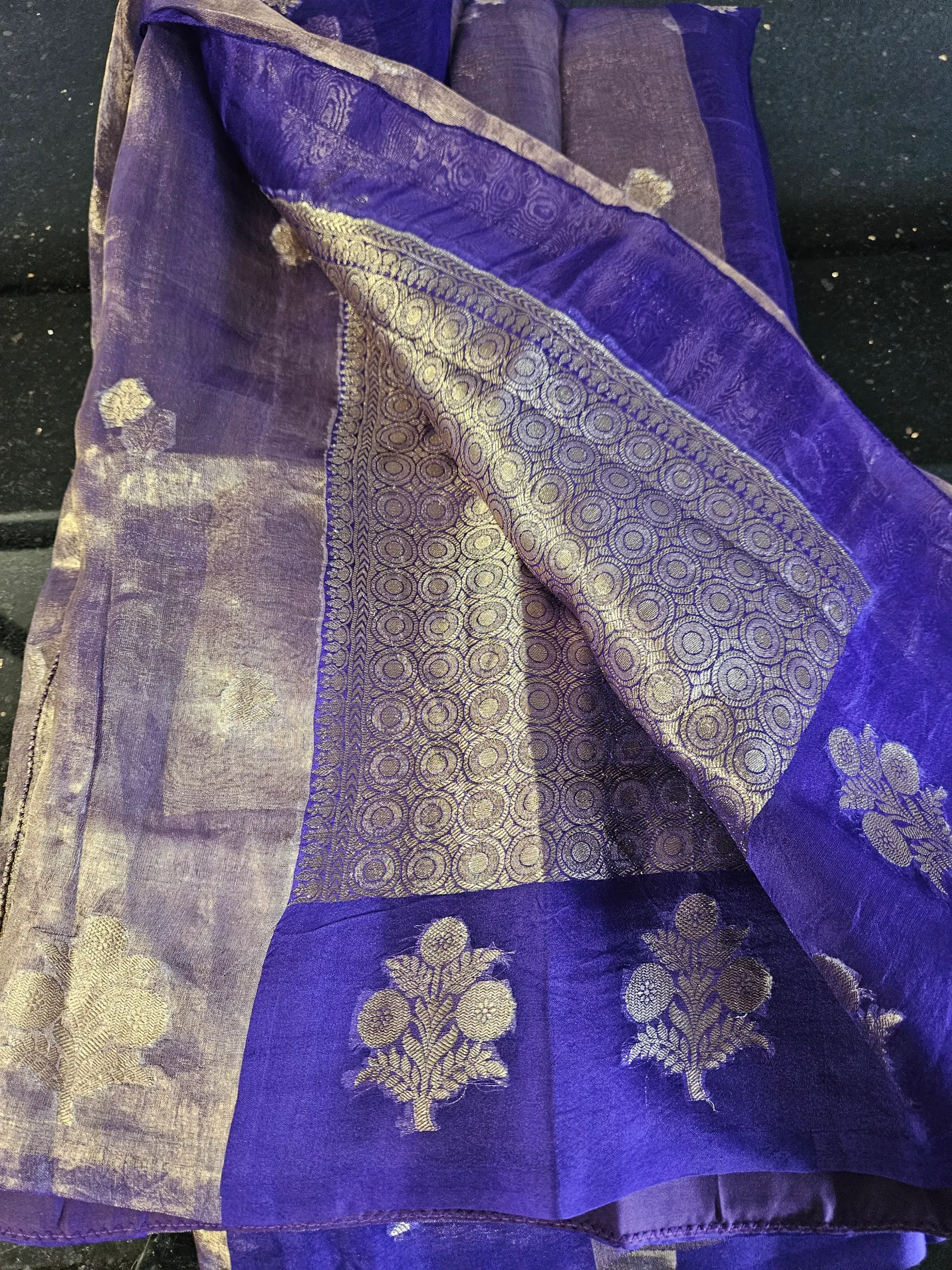 Exquisite Pure Banarasi Kora Tissue Saree for Weddings & Celebrations - product image