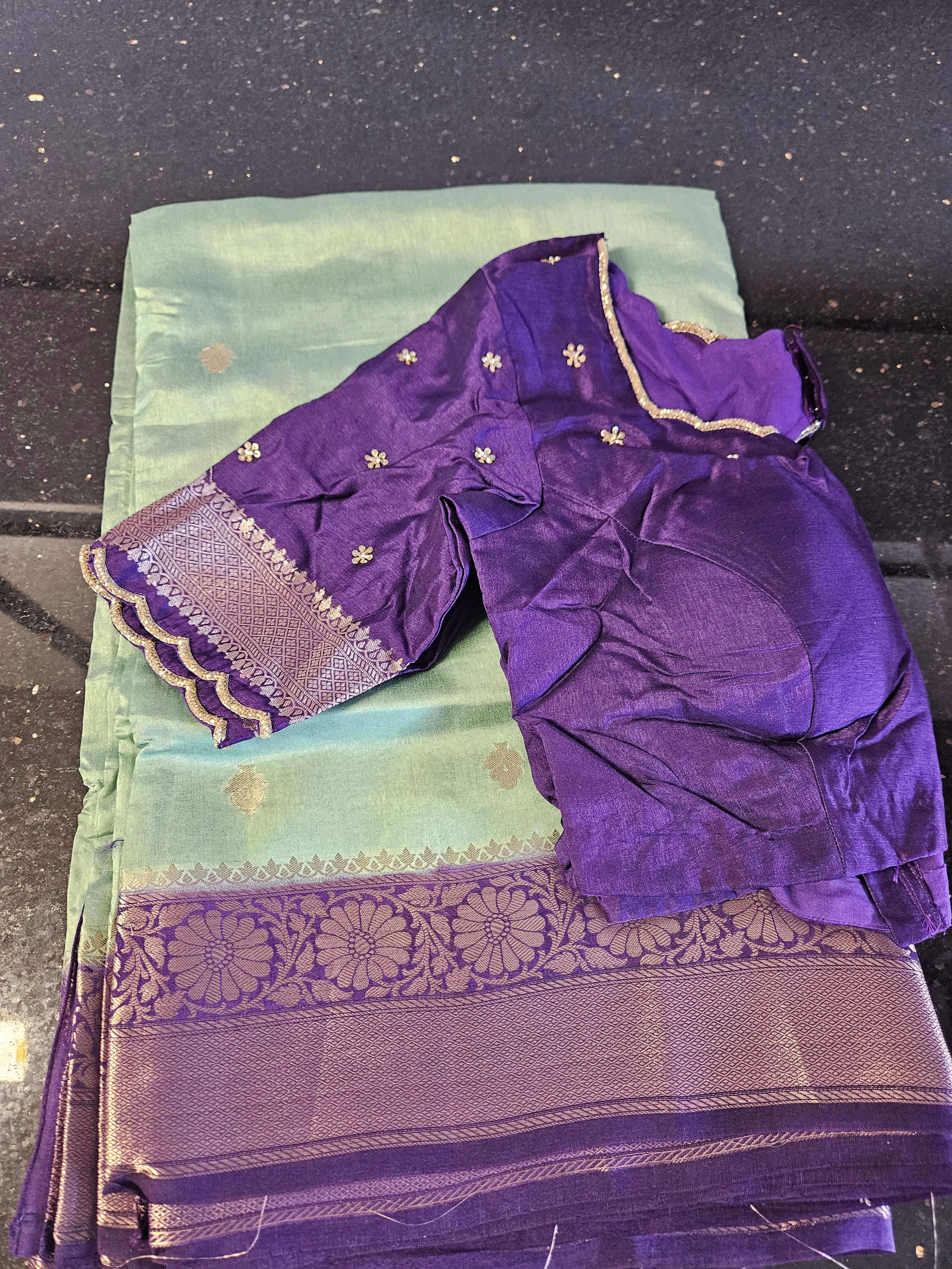 Pure Banarasi Kora Tissue Silk Saree for Weddings & Festivals - Image 2
