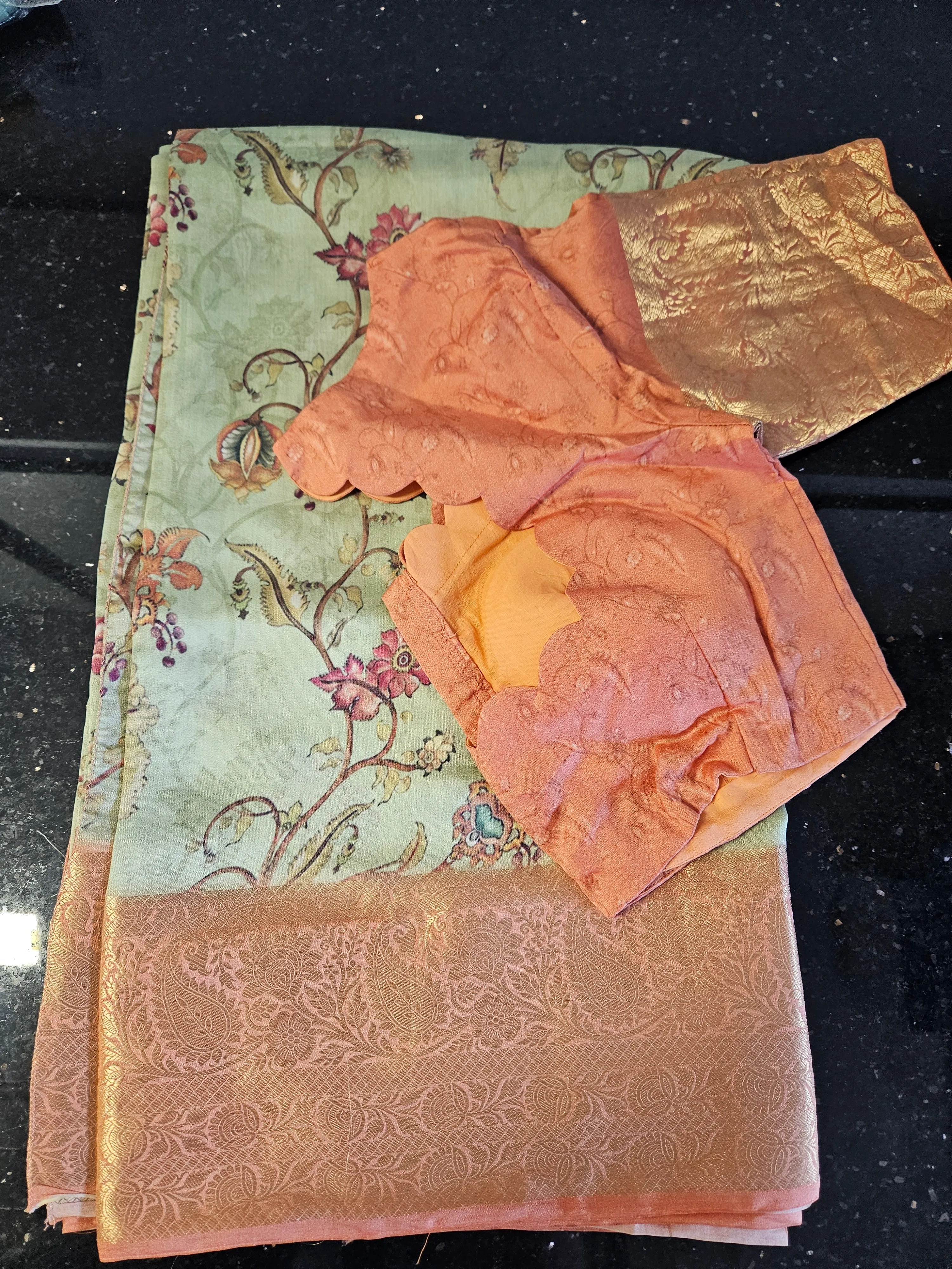 Handwoven Banarasi Silk Floral Wedding Saree - Luxury Ethnic Wear - Image 2