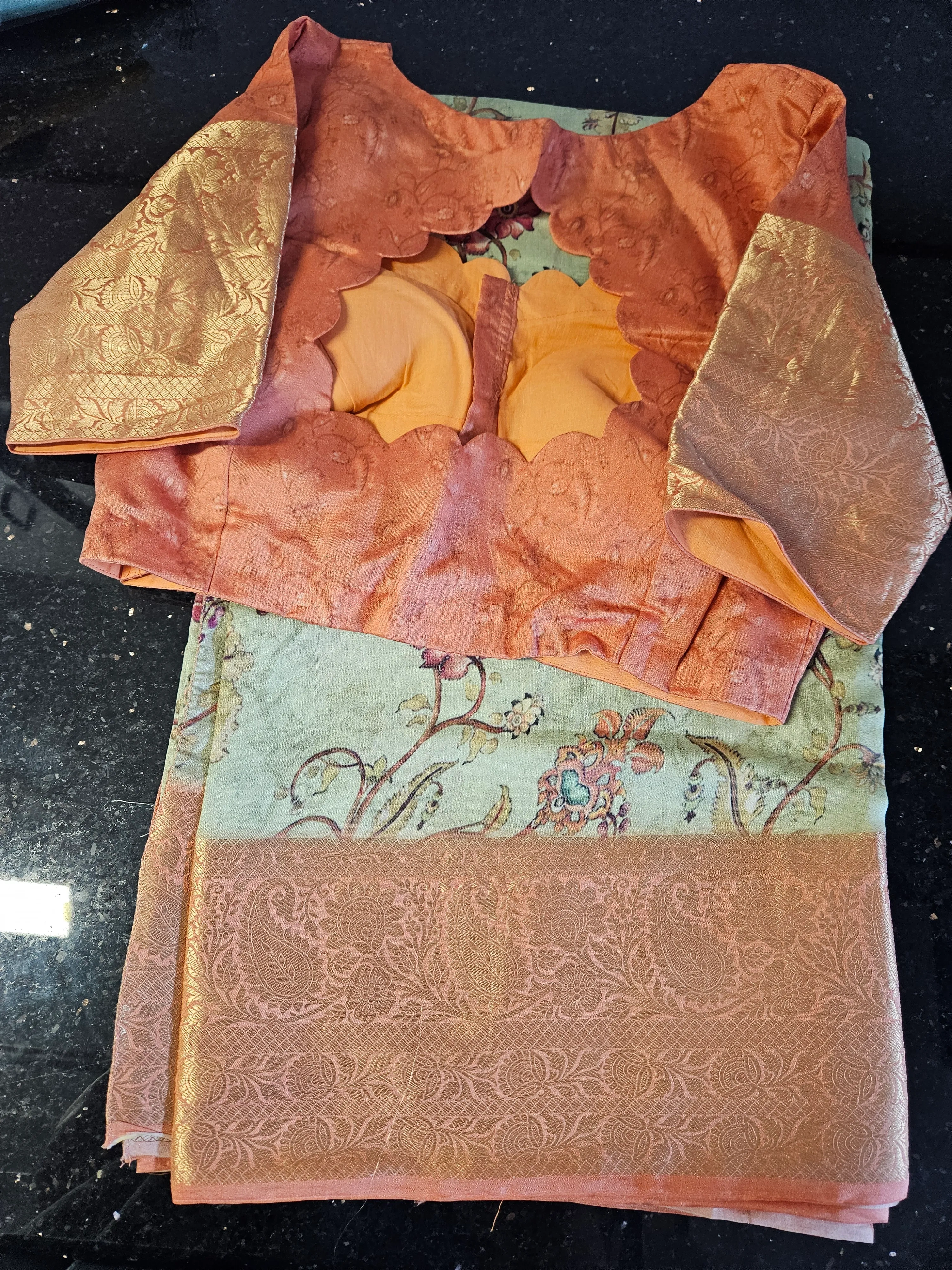 Handwoven Banarasi Silk Floral Wedding Saree - Luxury Ethnic Wear - Image 3