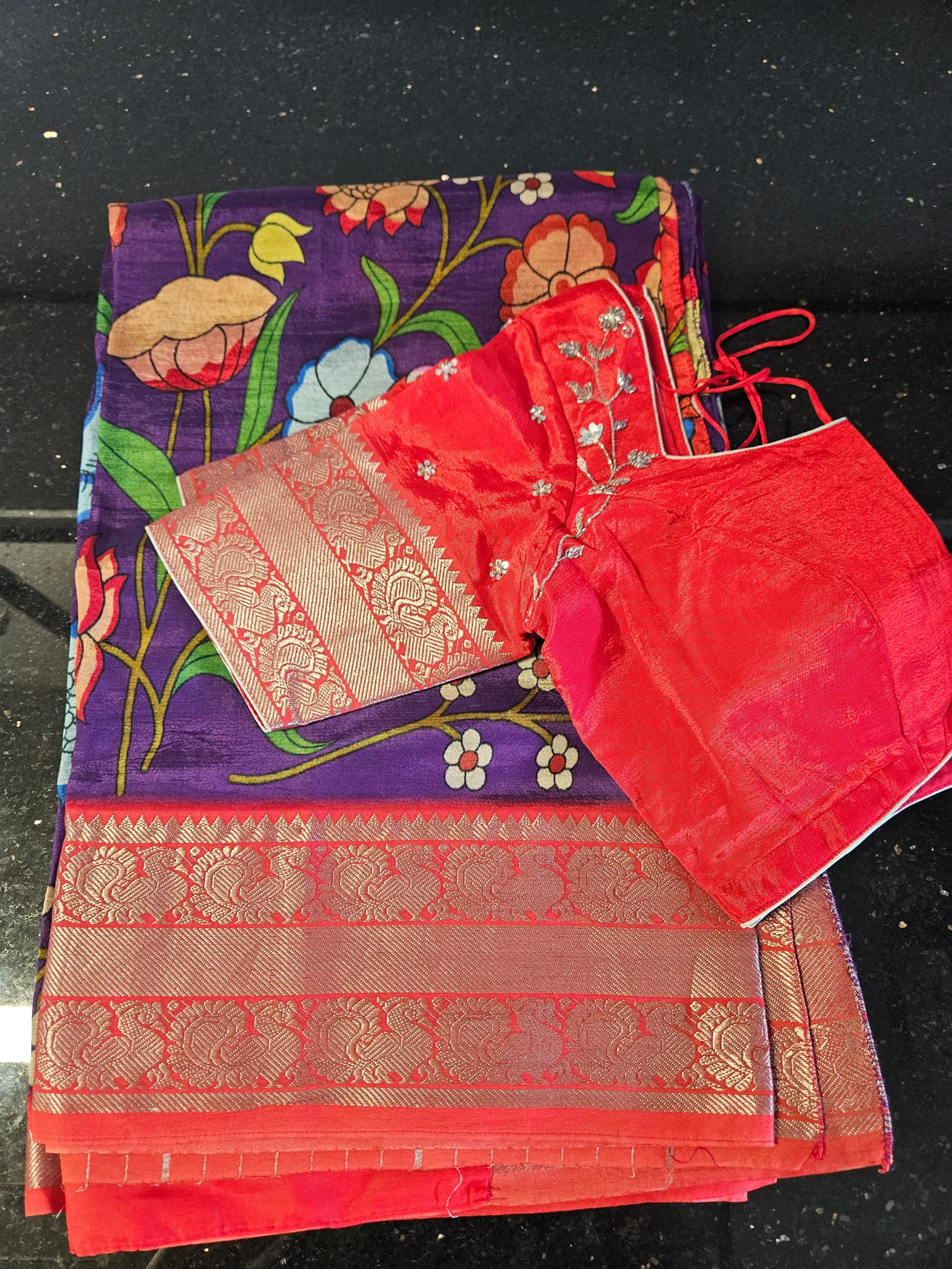 Elegant Pure Mangalagiri Pattu Saree - Handcrafted Indian Silk - product image