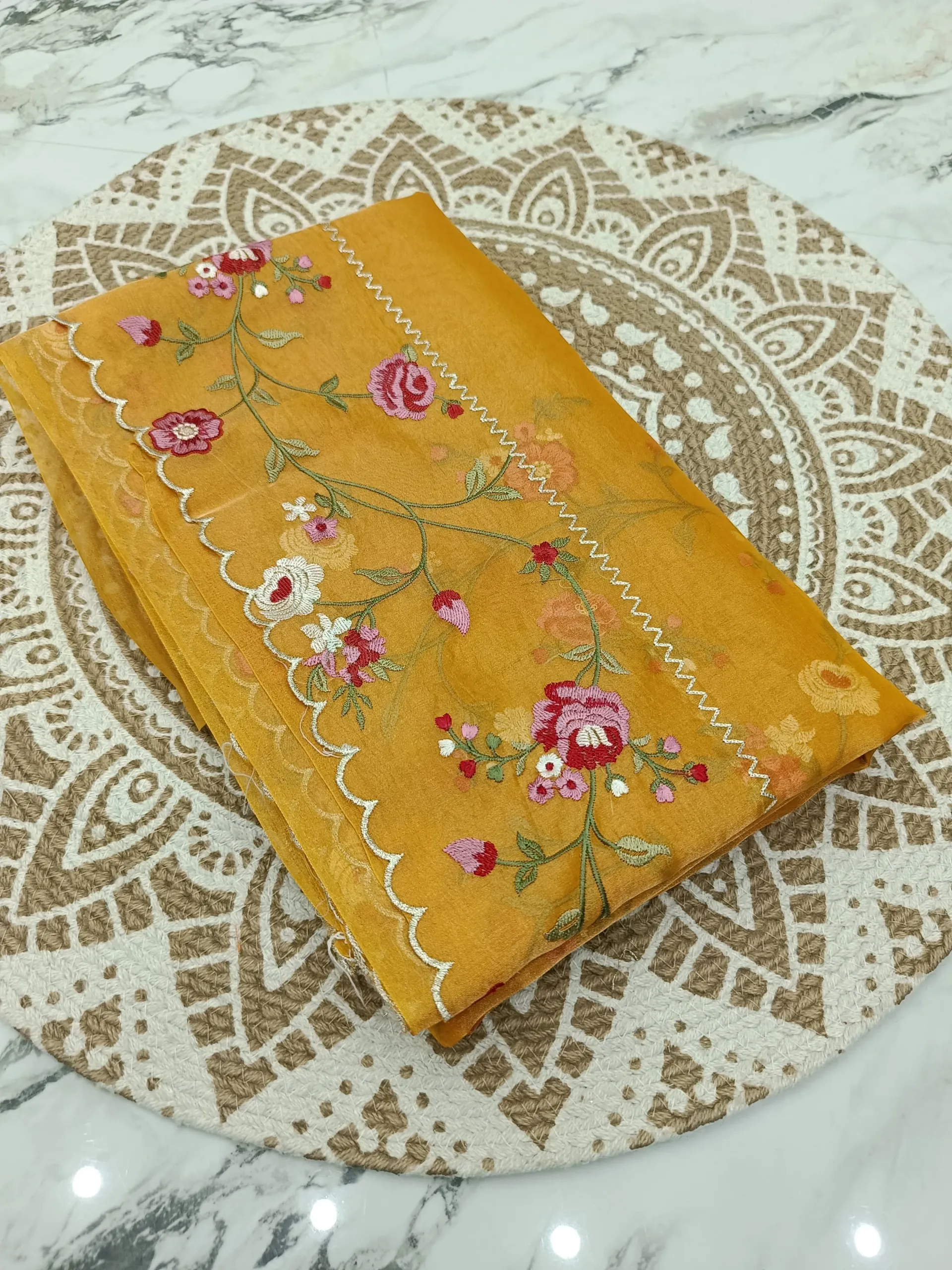 Luxurious Pure Banarasi Tissue Saree with Intricate Zari Work - product image