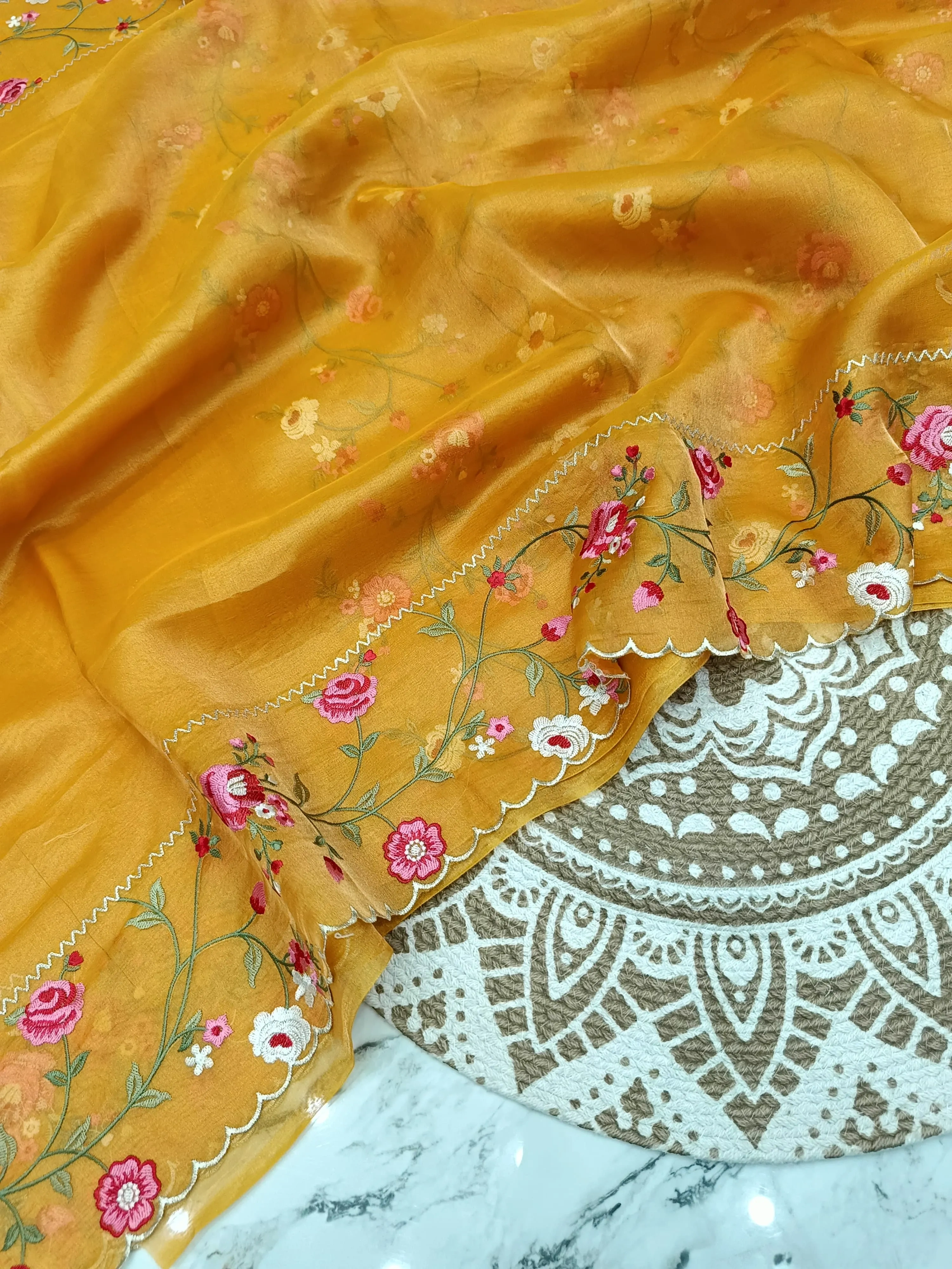 Handwoven Banarasi Tissue Saree with Gold & Silver Zari - Image 3