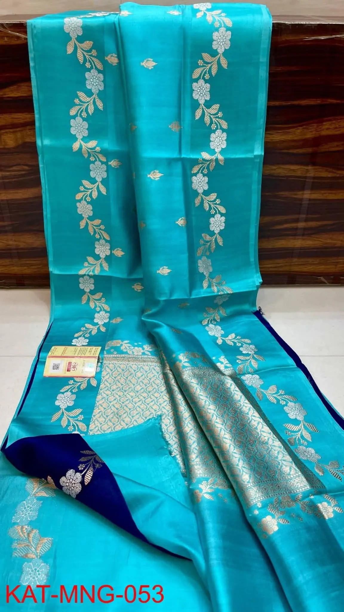 Pure Handloom Raw Mango Pattu Silk Saree - Luxury Ethnic Wedding Wear - Image 2