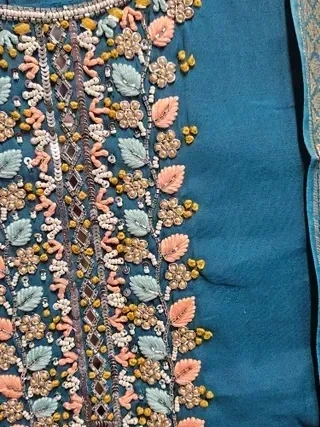 Pure Dola Silk Kurti Set with Embroidered Dupatta for Festive Elegance - Image 4