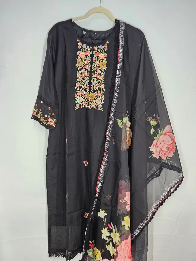 Elegant Pure Muslin Ethnic Dress – Lightweight & Timeless Style - product image