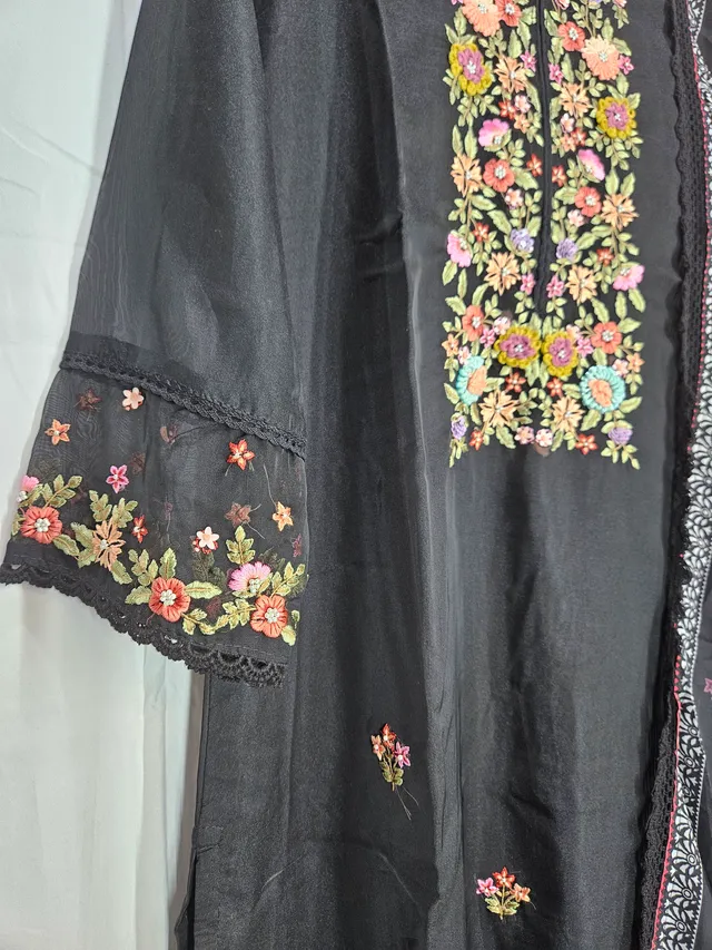 Elegant Pure Muslin Ethnic Dress – Lightweight & Timeless Style - product image