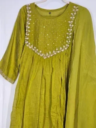 Luxury Mul Chanderi Silk Beige Suit for Weddings & Festive Occasions - Image 3