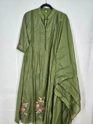 Elegant Mul Chanderi Silk Suit for Weddings & Festivals - Image 2
