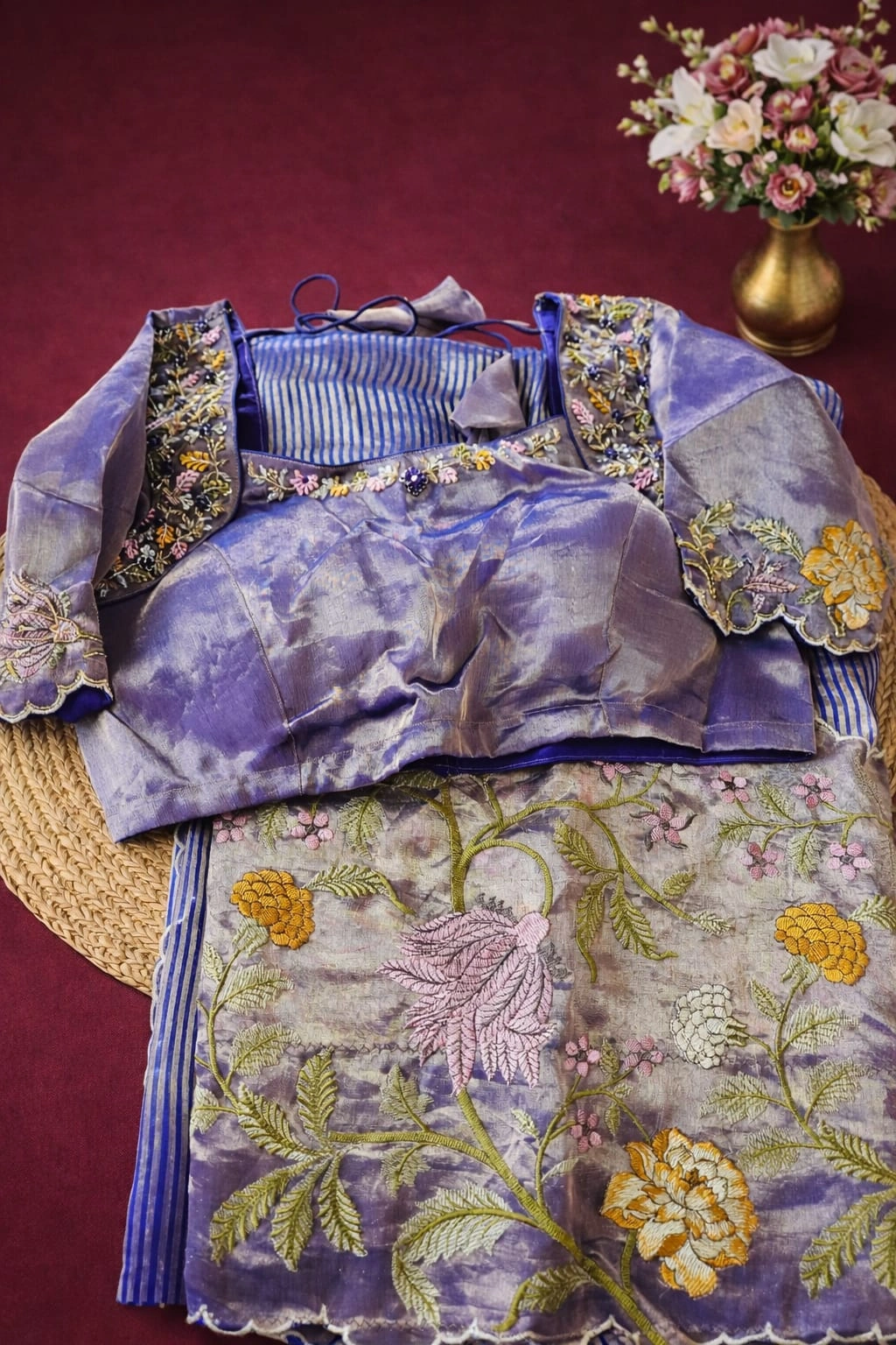 Exquisite Pure Banarasi Kora Tissue Saree for Weddings & Celebrations - Image 3
